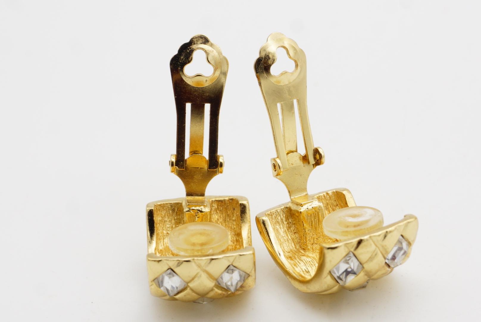 Christian Dior GROSSE Große Diamantkristalle karierte Matelassé-Ohrringe mit Kuppel im Angebot 8