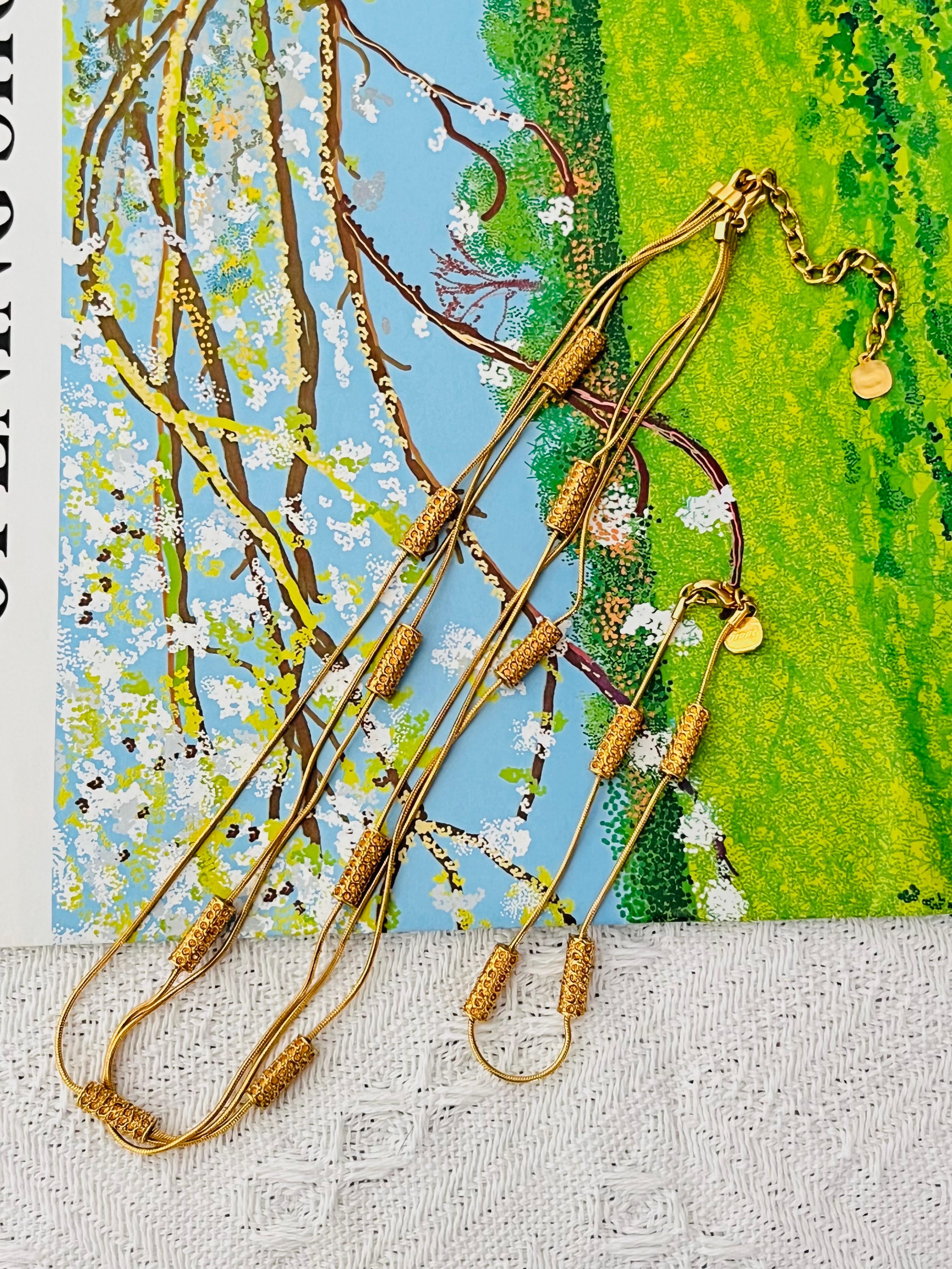 Christian Dior GROSSE Trio Layers Charms Bar Charms collier Excellent état - En vente à Wokingham, England