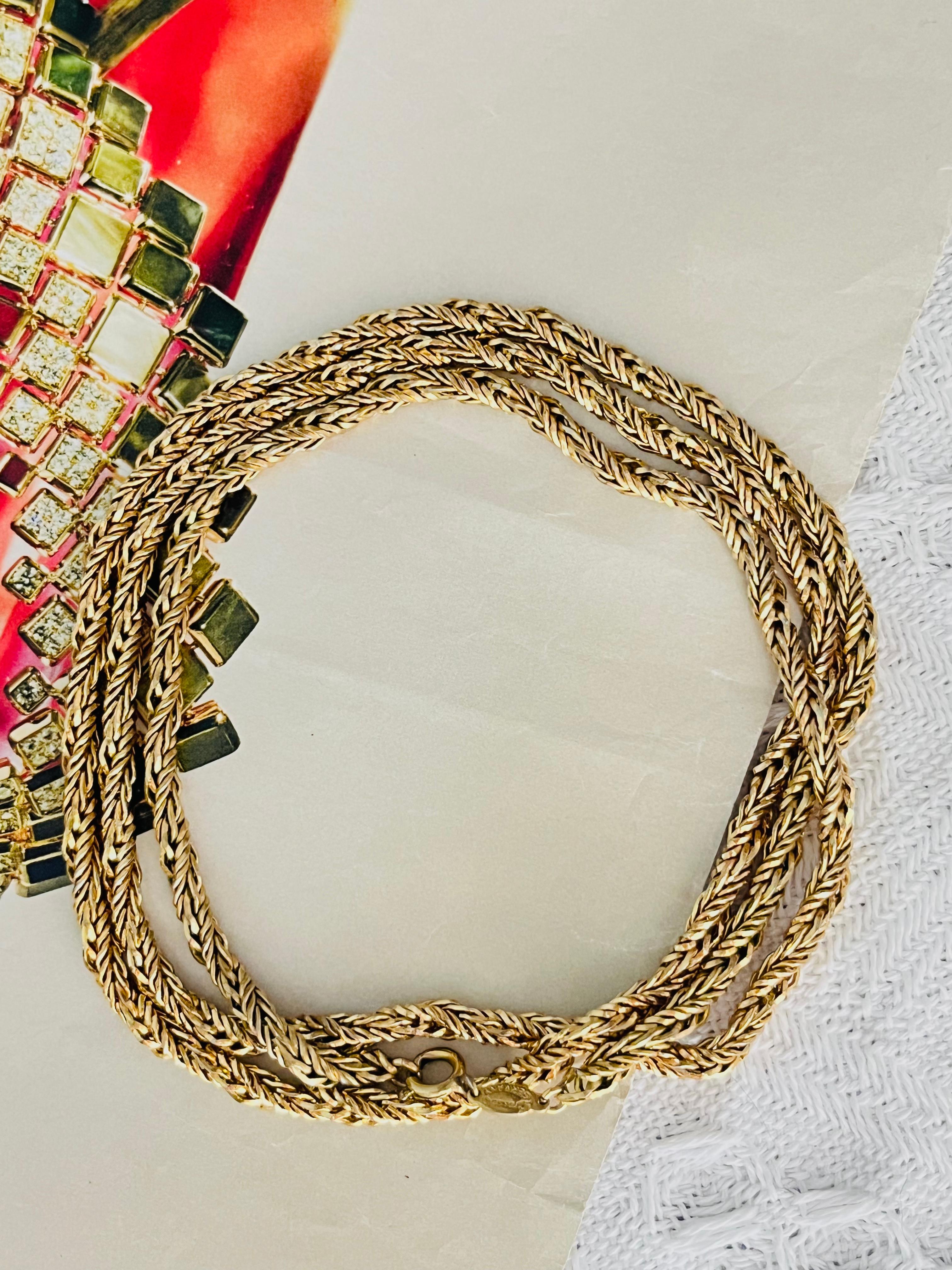Christian Dior GROSSE Vintage 1980s Unisex Versatile Wheat Braided Spiral Rope Chain Modenrist Long Necklace Bracelet, Gold Tone

Very good condition.  Light scratches or colour loss, barely noticeable. 100% genuine. 

A unique piece. Signed ay