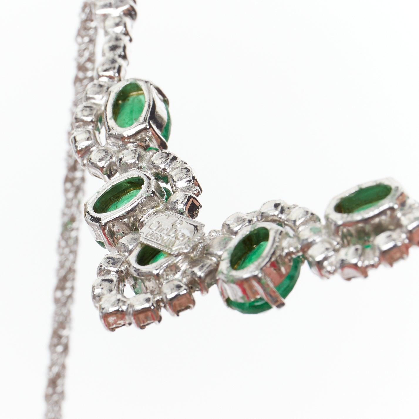 CHRISTIAN DIOR GROSSE Collana vintage in cristallo a grappolo verde in vendita 4
