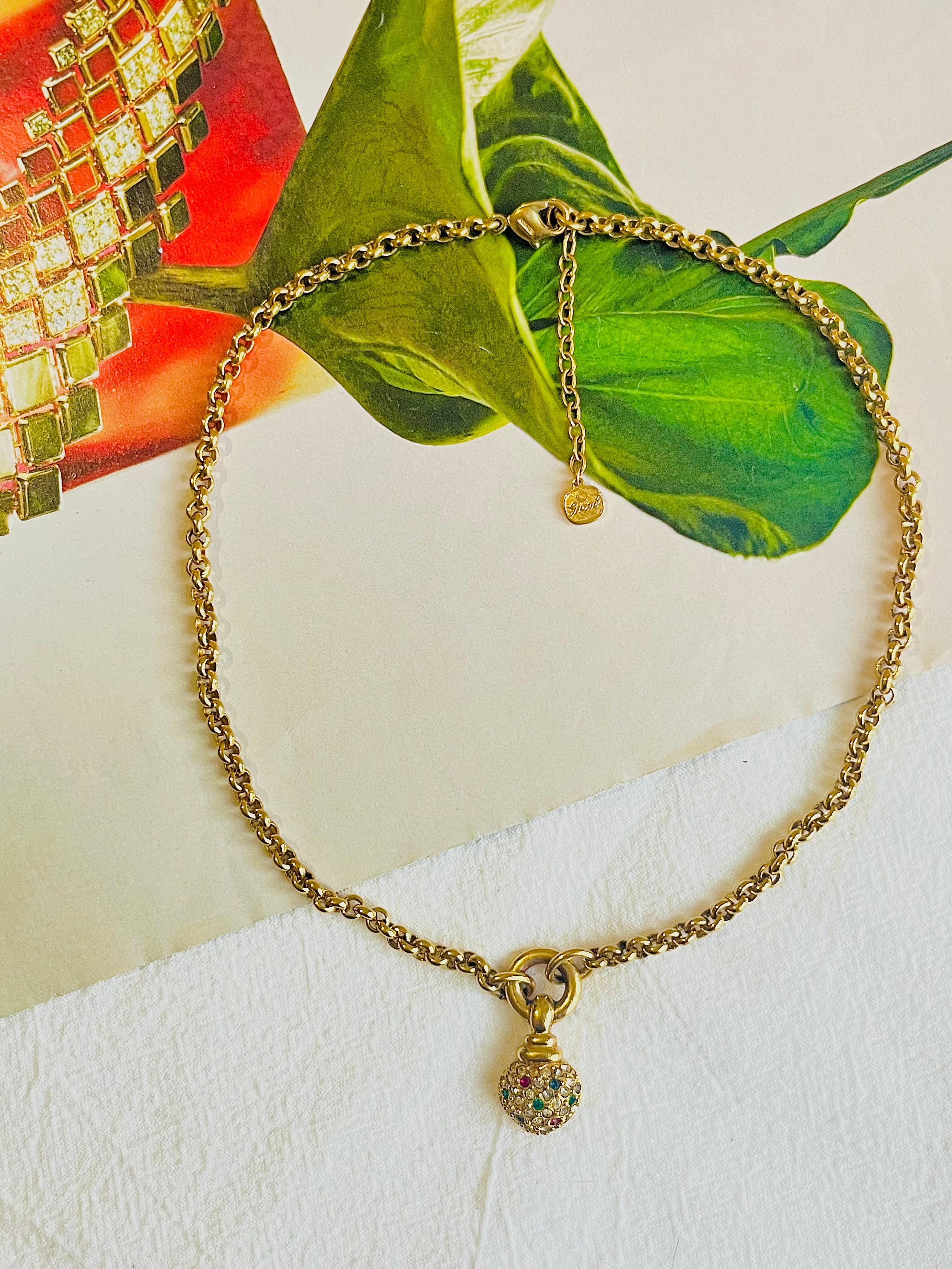 Very good condition. 100% Genuine. 

Size: 34 cm. Extend chain: 6 cm. Pendant: 2.3*2.7 cm.

Weight: 20 g.

_ _ _

Great for everyday wear. Come with velvet pouch and beautiful package.

Makes the perfect gift for Teens, Sisters, Friends,