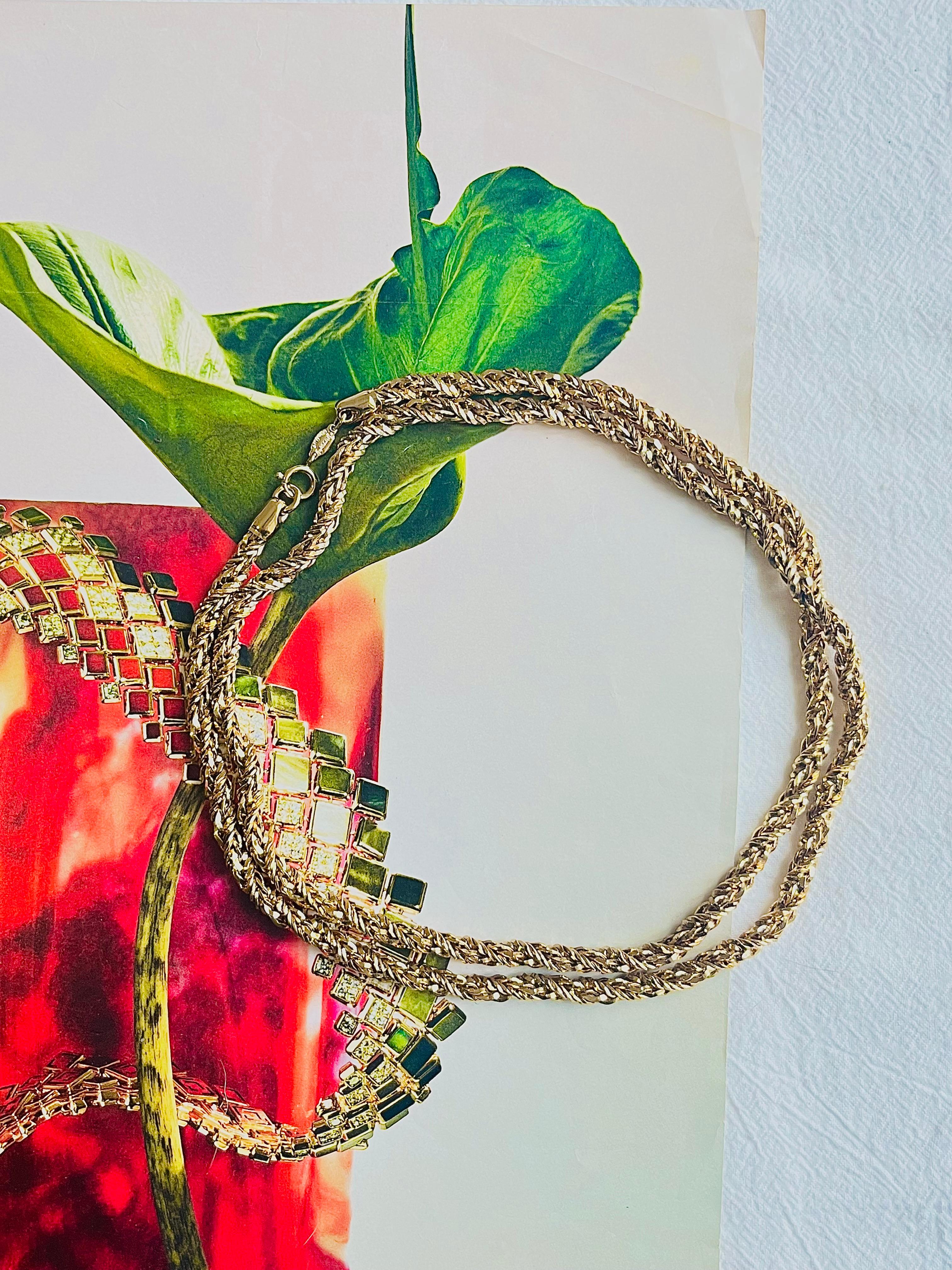 grosse necklace