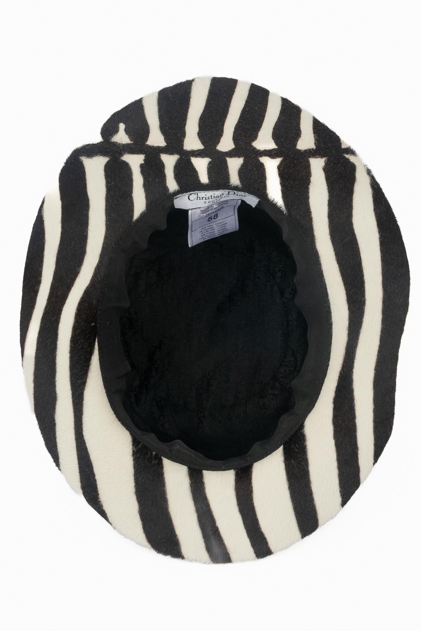 Cappello Christian Dior Inverno 2004 in vendita 5