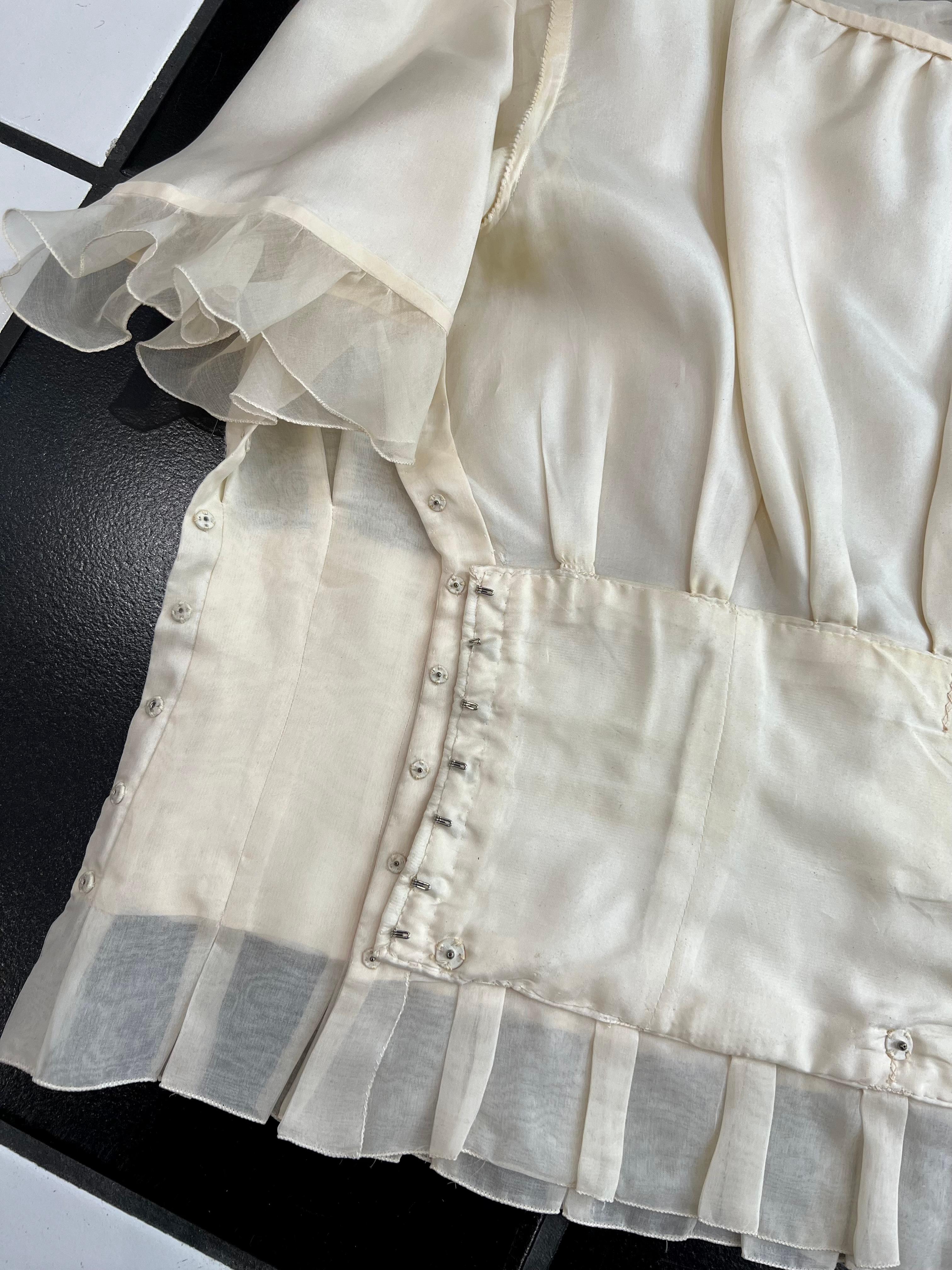 Conjunto de Blusa y Falda Christian Dior Haute Couture Crema,  Betsy Bloomingdale 1988 en venta 9