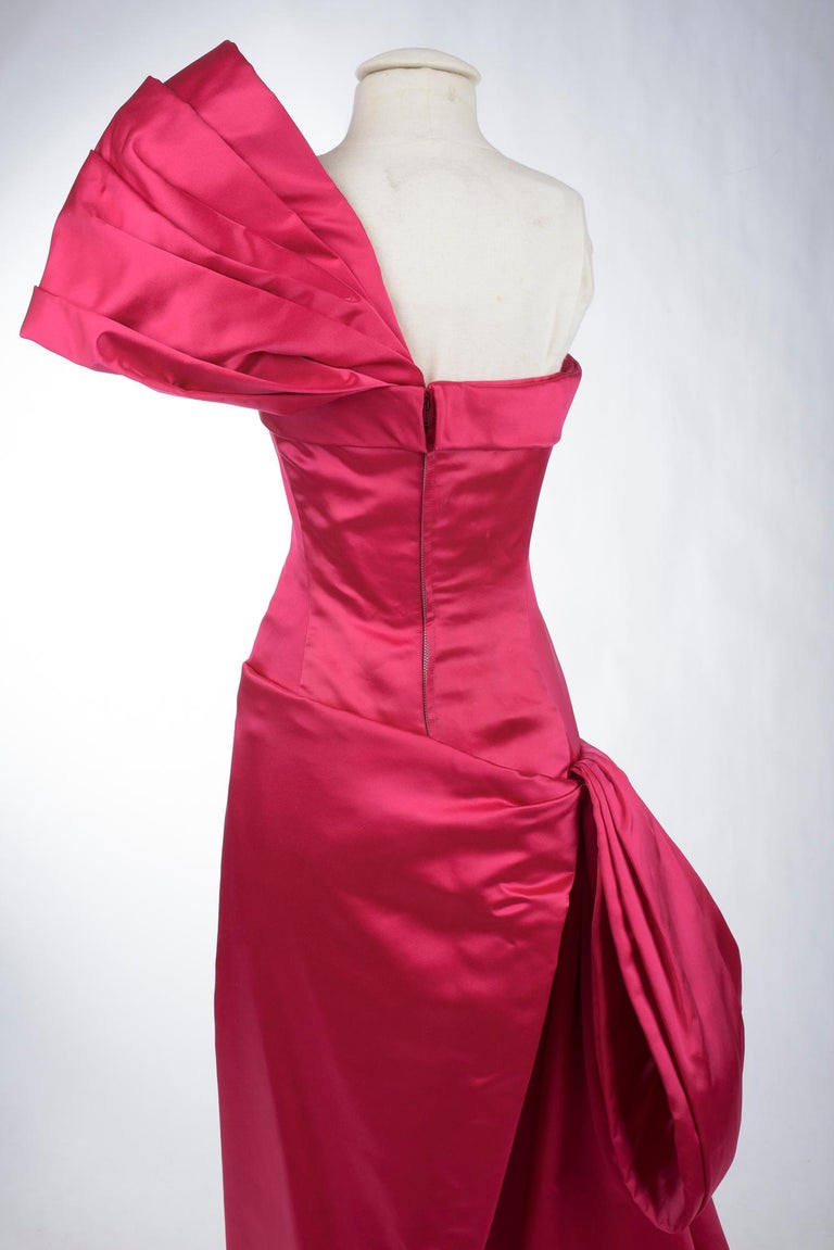A Christian Dior Haute Couture Evening Dress Numbered 218551 Circa 1959-1965 For Sale 8