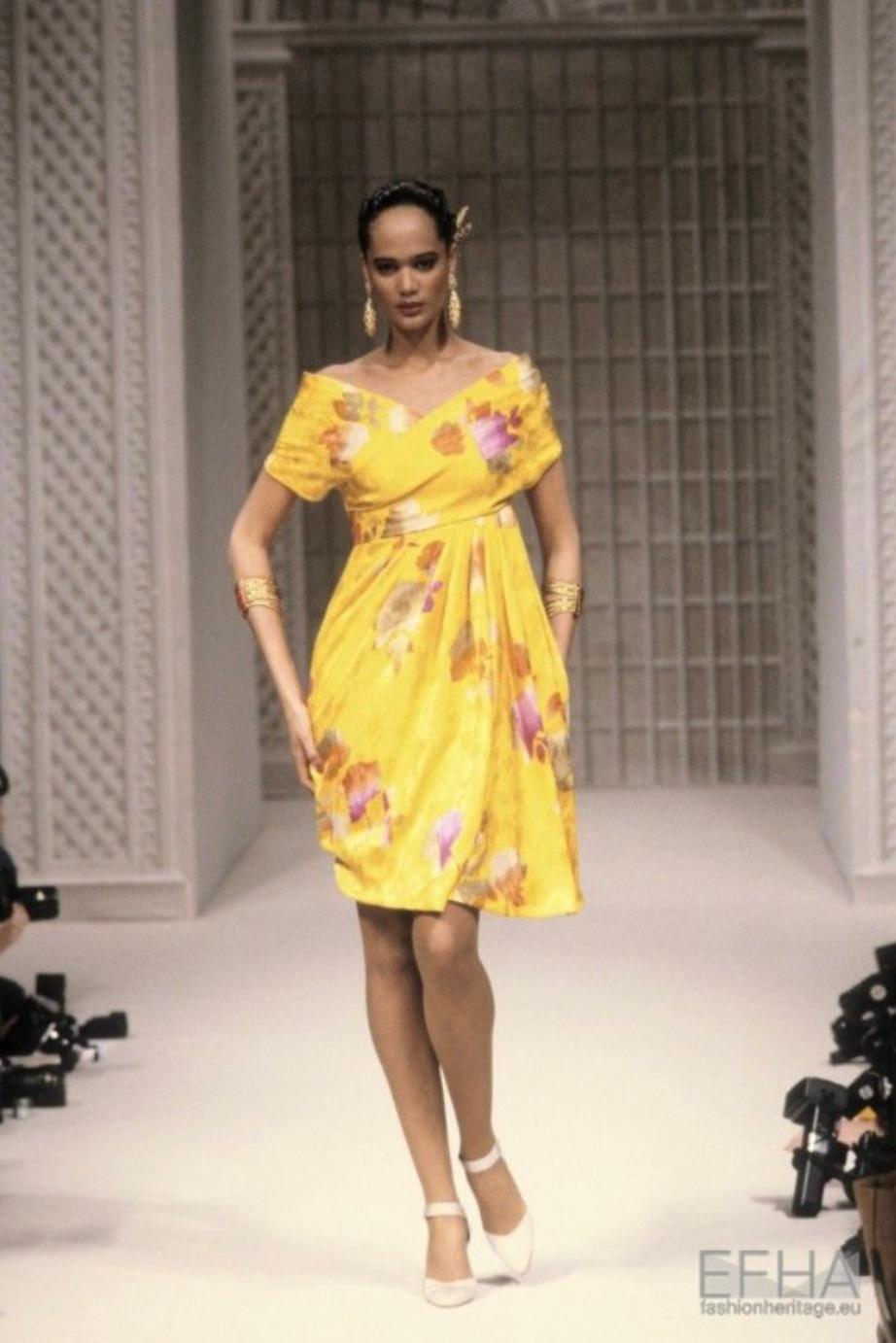 Christian Dior Haute Couture S/S 1988 Princess Caroline Yellow Silk Mini Dress In Excellent Condition In Jersey City, NJ