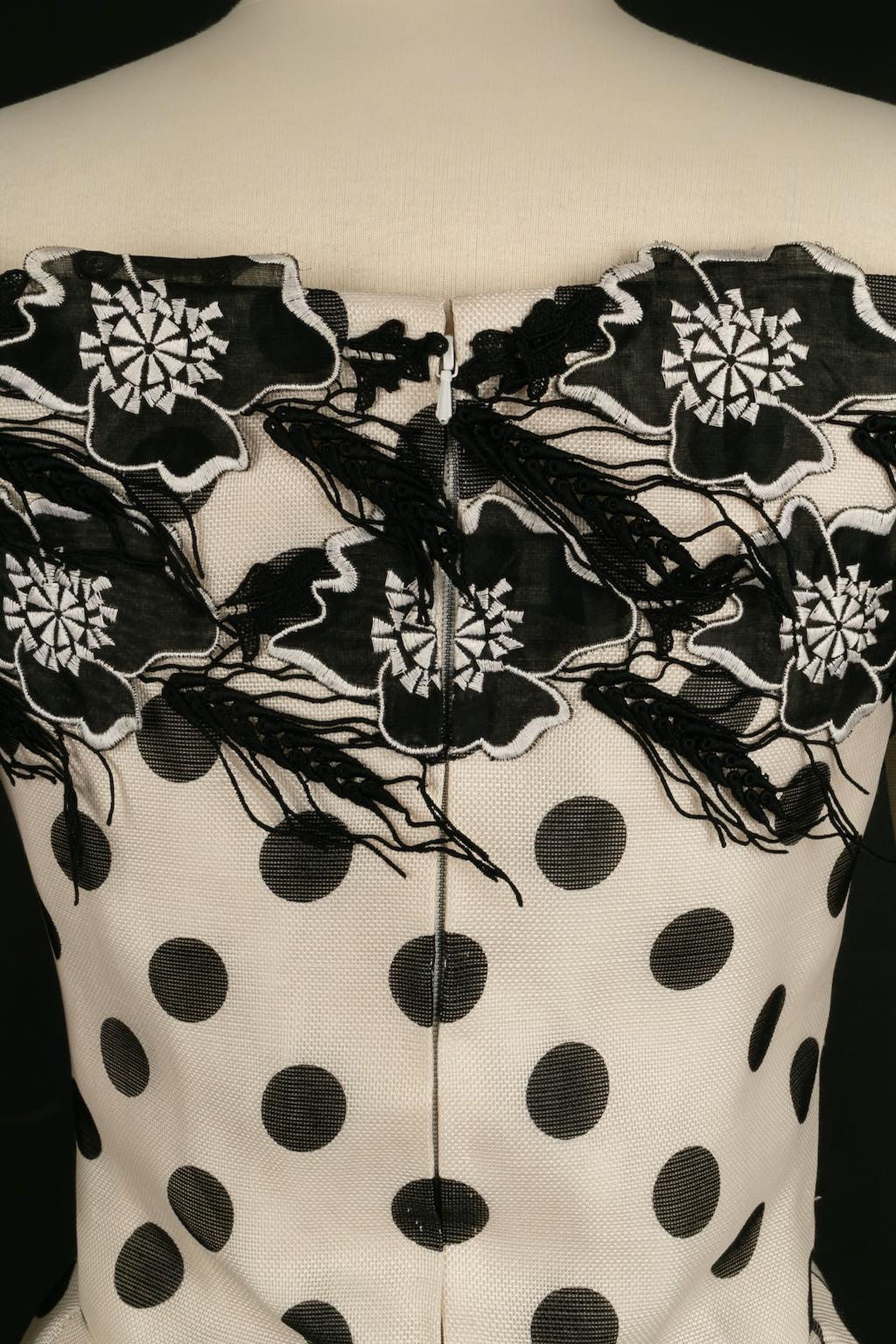 Christian Dior Haute Couture White Canvas with Dots Dress In Excellent Condition For Sale In SAINT-OUEN-SUR-SEINE, FR