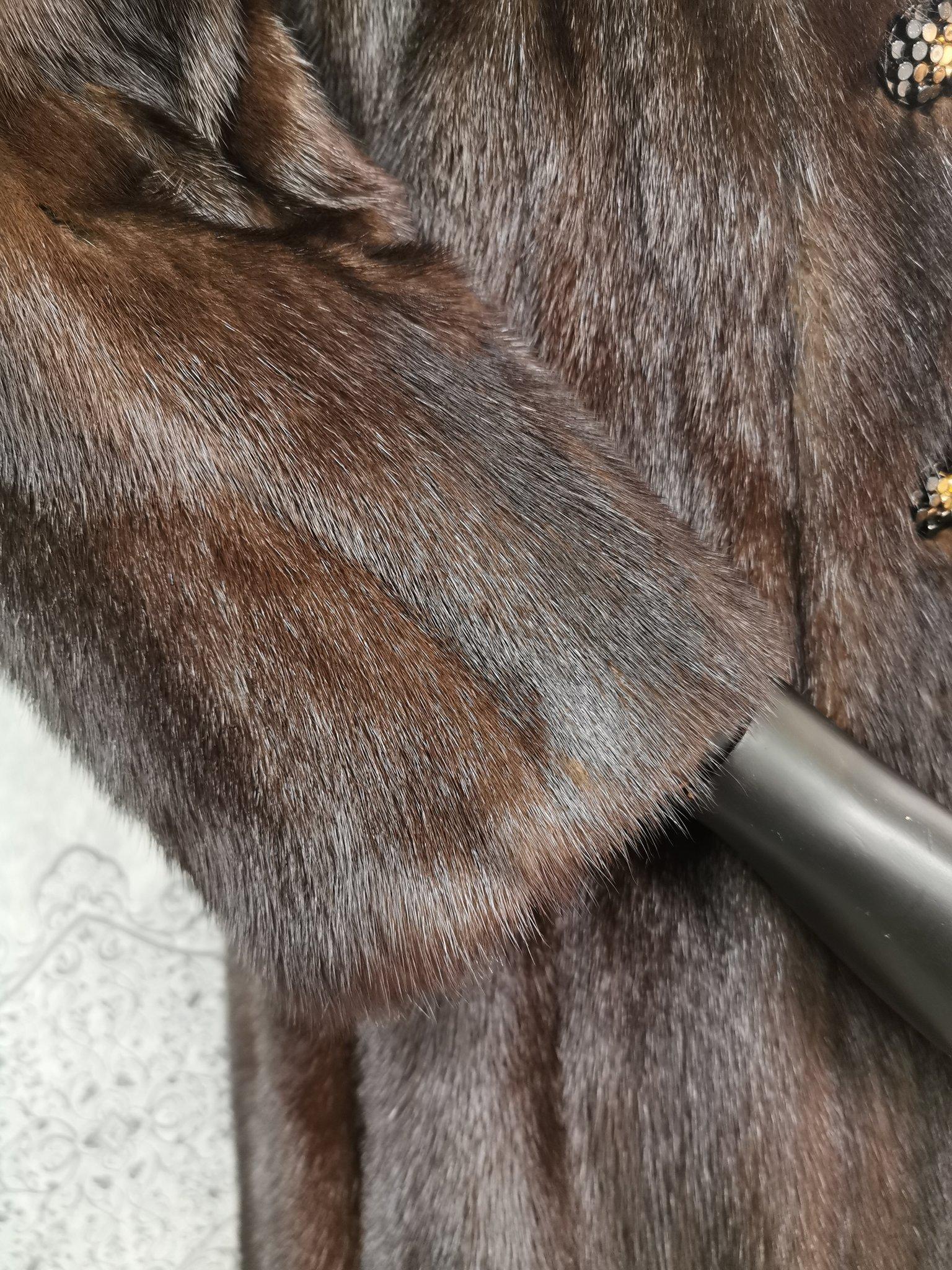 Women's Christian dior / Holt renfrew mink fur coat size 6 For Sale