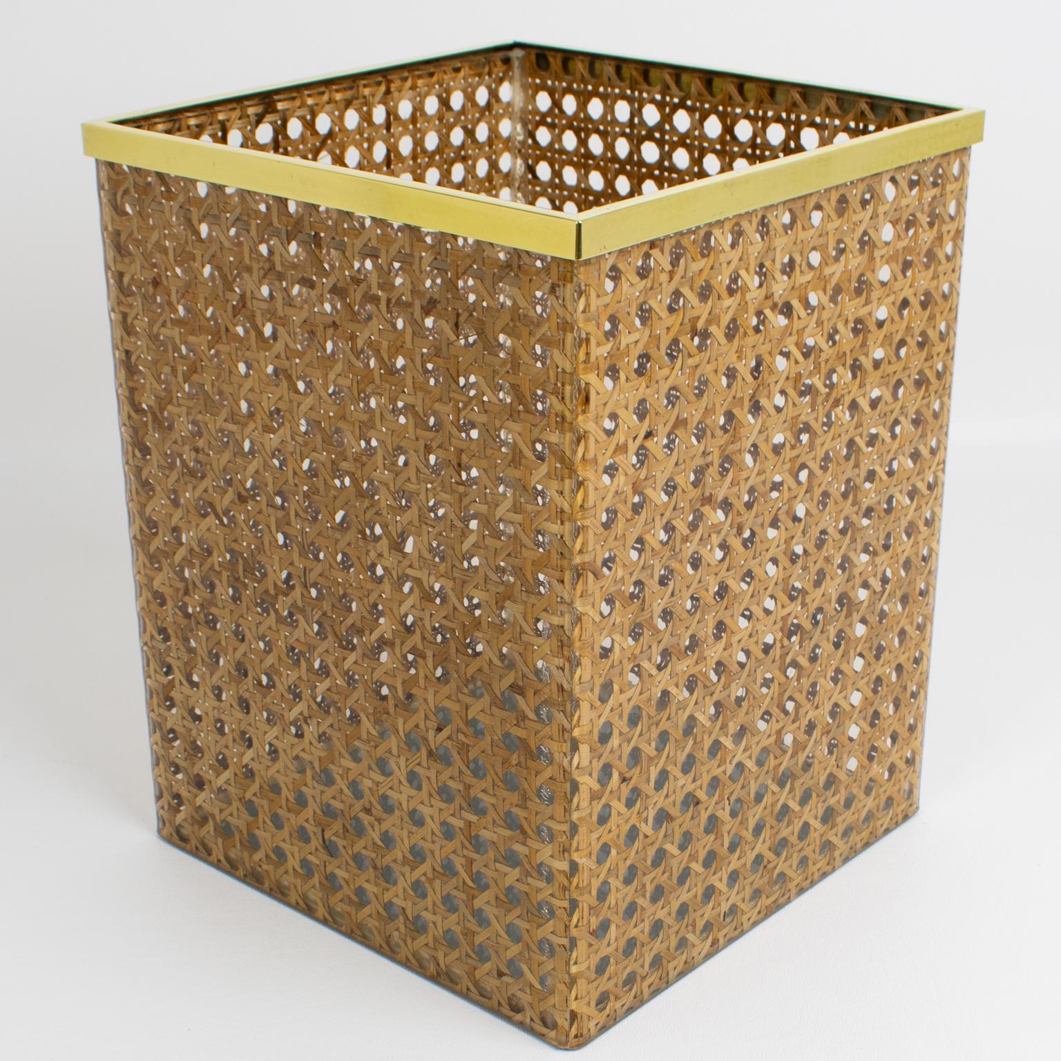Rotin Corbeille de bureau Christian Dior Home en métal, lucite et rotin, vers 1970 en vente