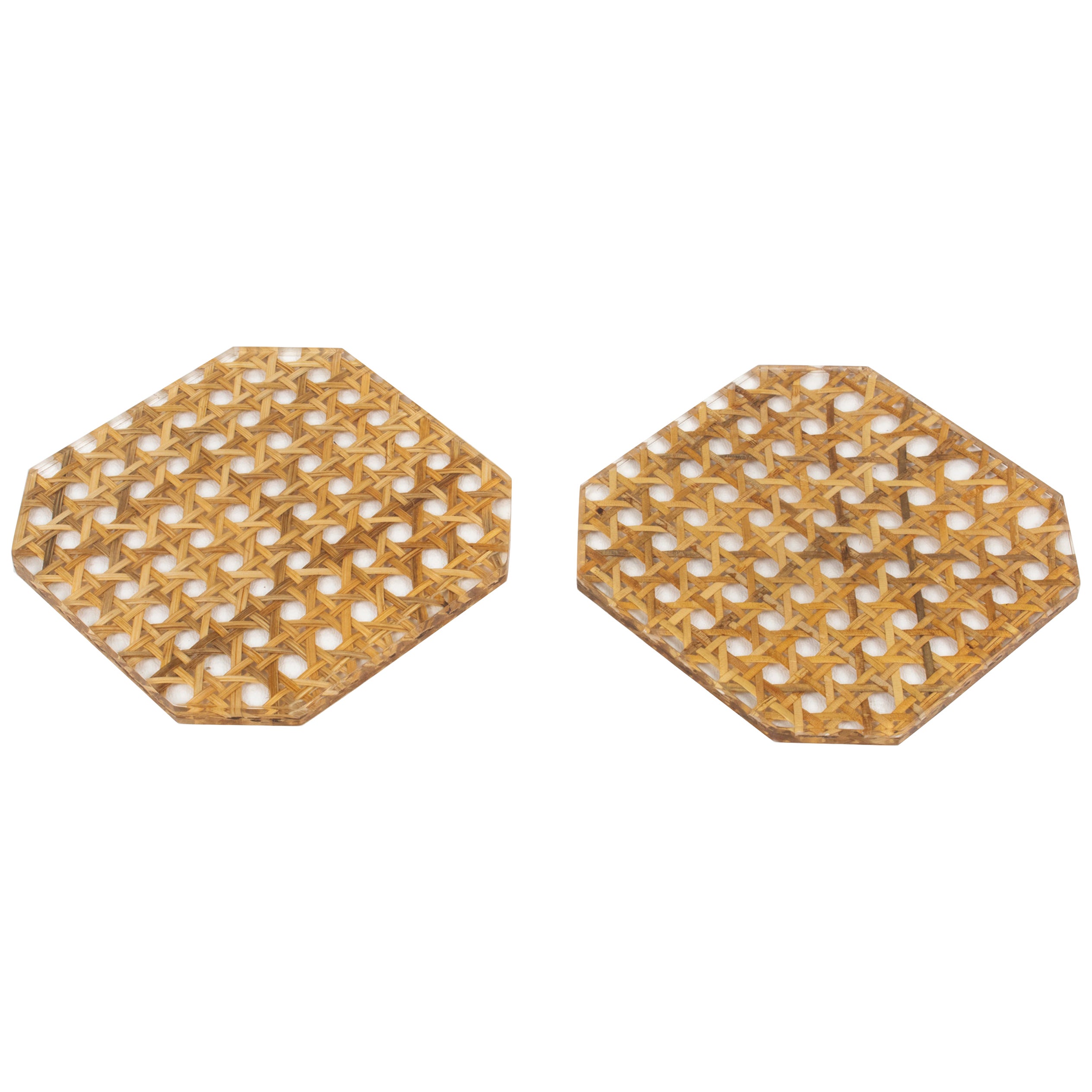 Sottobicchieri da bar in lucite e rattan di Christian Dior Home. una coppia