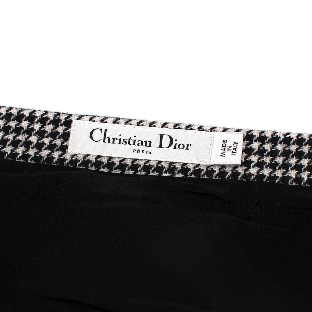 Christian Dior Houndstooth Pleated Skirt  36 In New Condition In London, GB