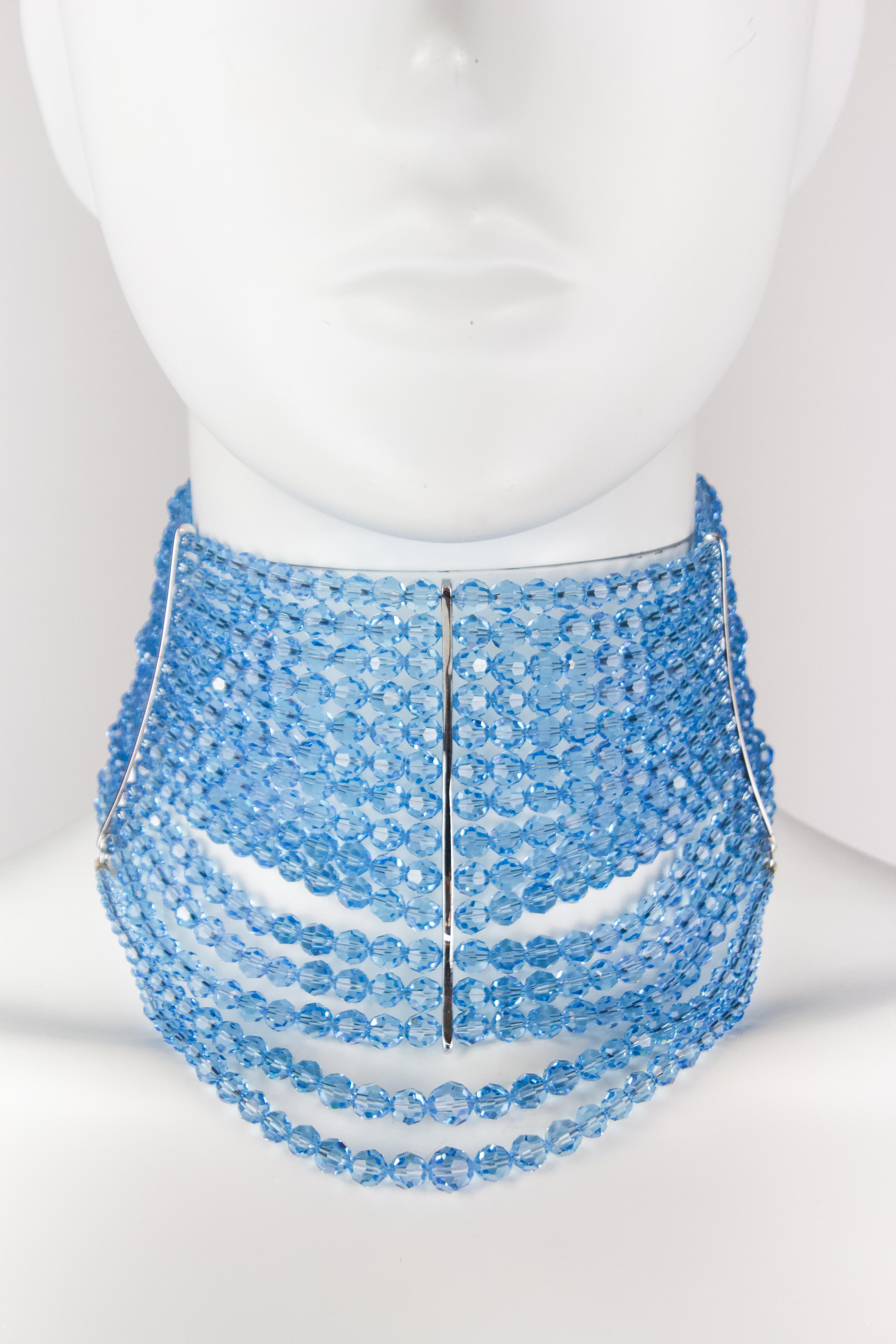 Tour de cou en perles Swarovski bleu glacier de Christian Dior en vente 4