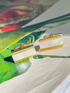 Boutons de manchette classiques Christian Dior : modèle « Rectangle » emblématique en or, avec pierre de lune et marbre blanc