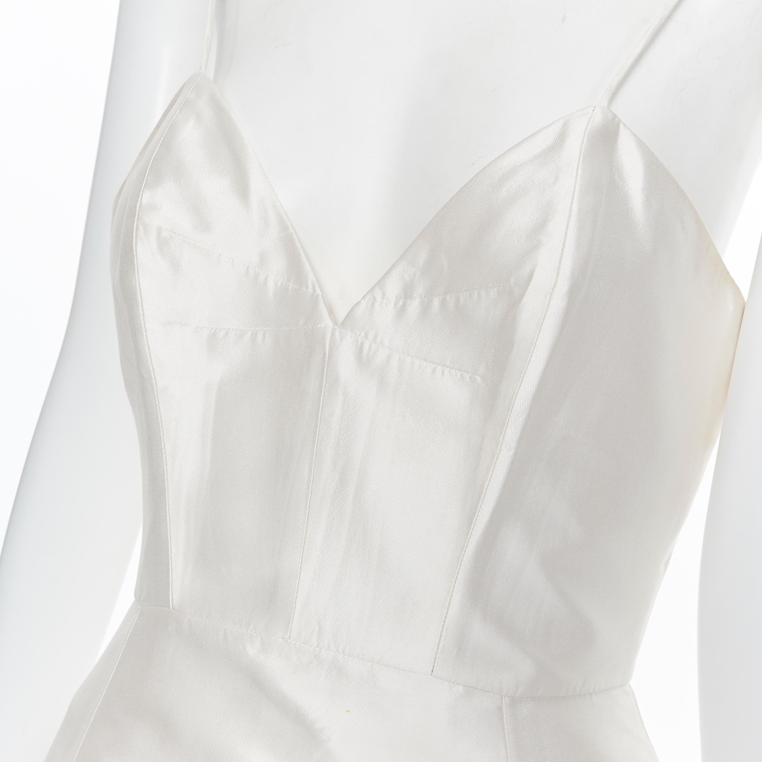 CHRISTIAN DIOR ivory sweetheart spaghetti strap fit flared mini dress FR42 L
Brand: Christian Dior
Model Name / Style: Fit flared dress
Material: Silk
Color: White
Pattern: Solid
Closure: Zip
Extra Detail: Angular neckline. Fitted waist. Sleeveless.