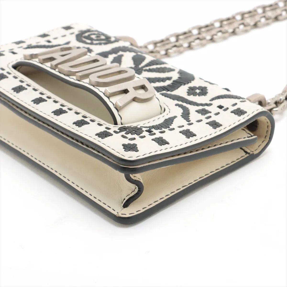 Christian Dior J'Adior Bestickte Leder-Ketten-Umhängetasche Weiß Damen im Angebot