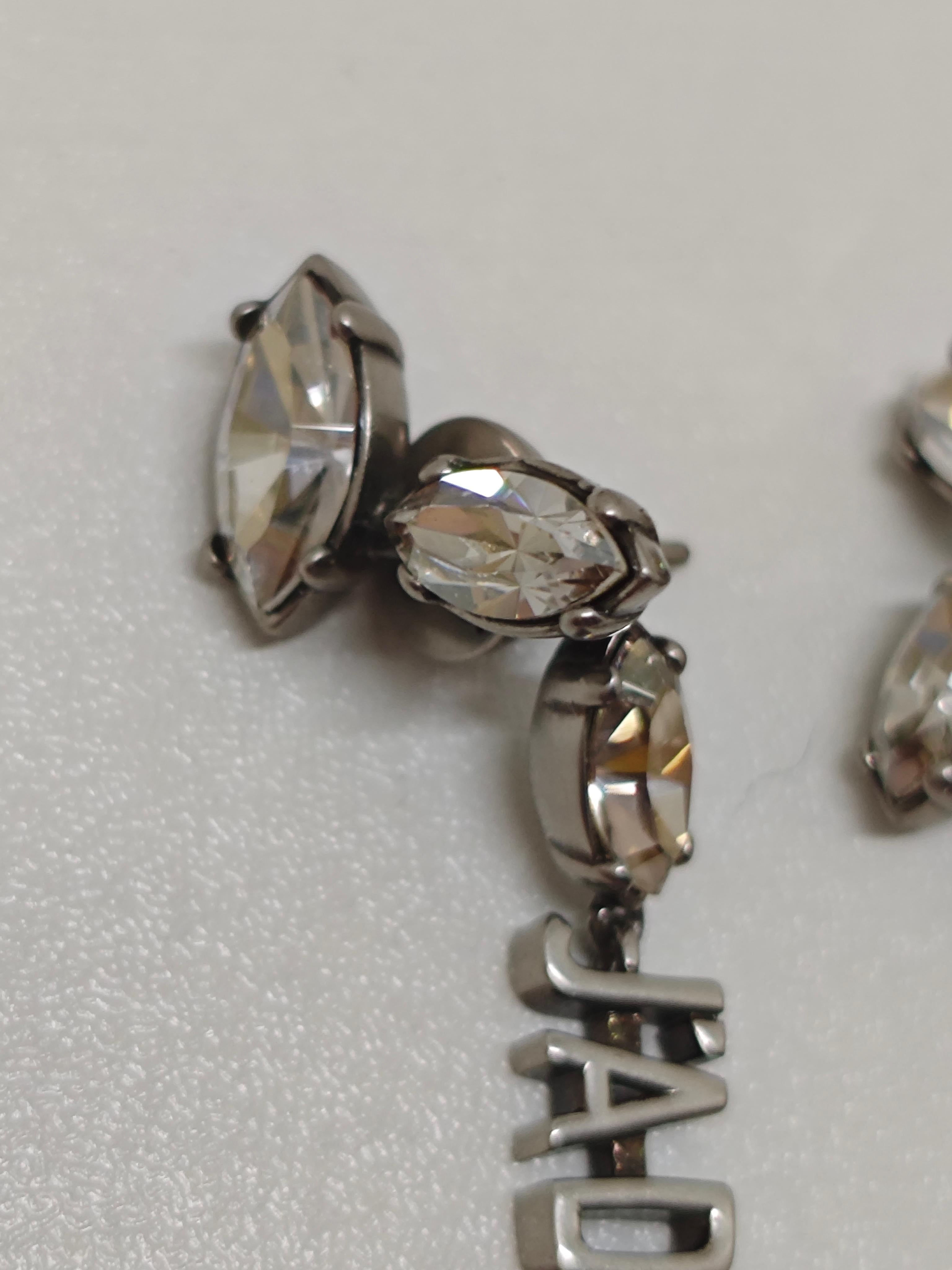 Contemporaneo Orecchini Christian Dior Jadior con strass a goccia in vendita