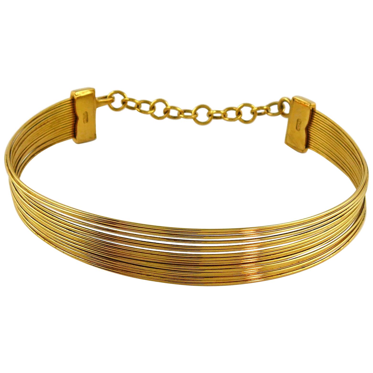 Christian Dior J'Adore - Collier ras du cou en fil d'acier doré sur 1stDibs  | collier j'adore dior, collier dior j'adore
