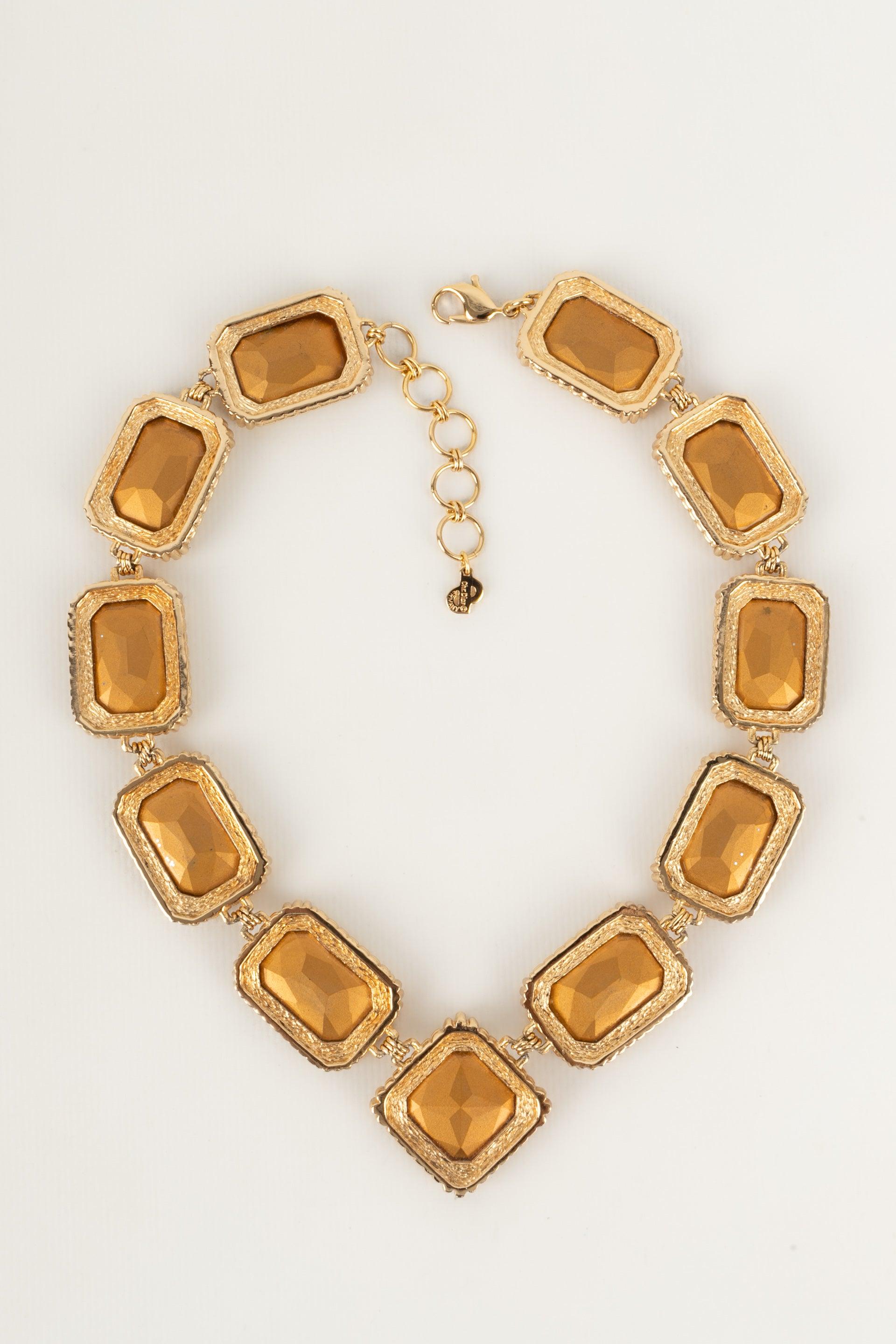 Christian Dior Jewelry Zusammengesetzt aus goldener Metallhalskette und Ohrclips im Angebot 2