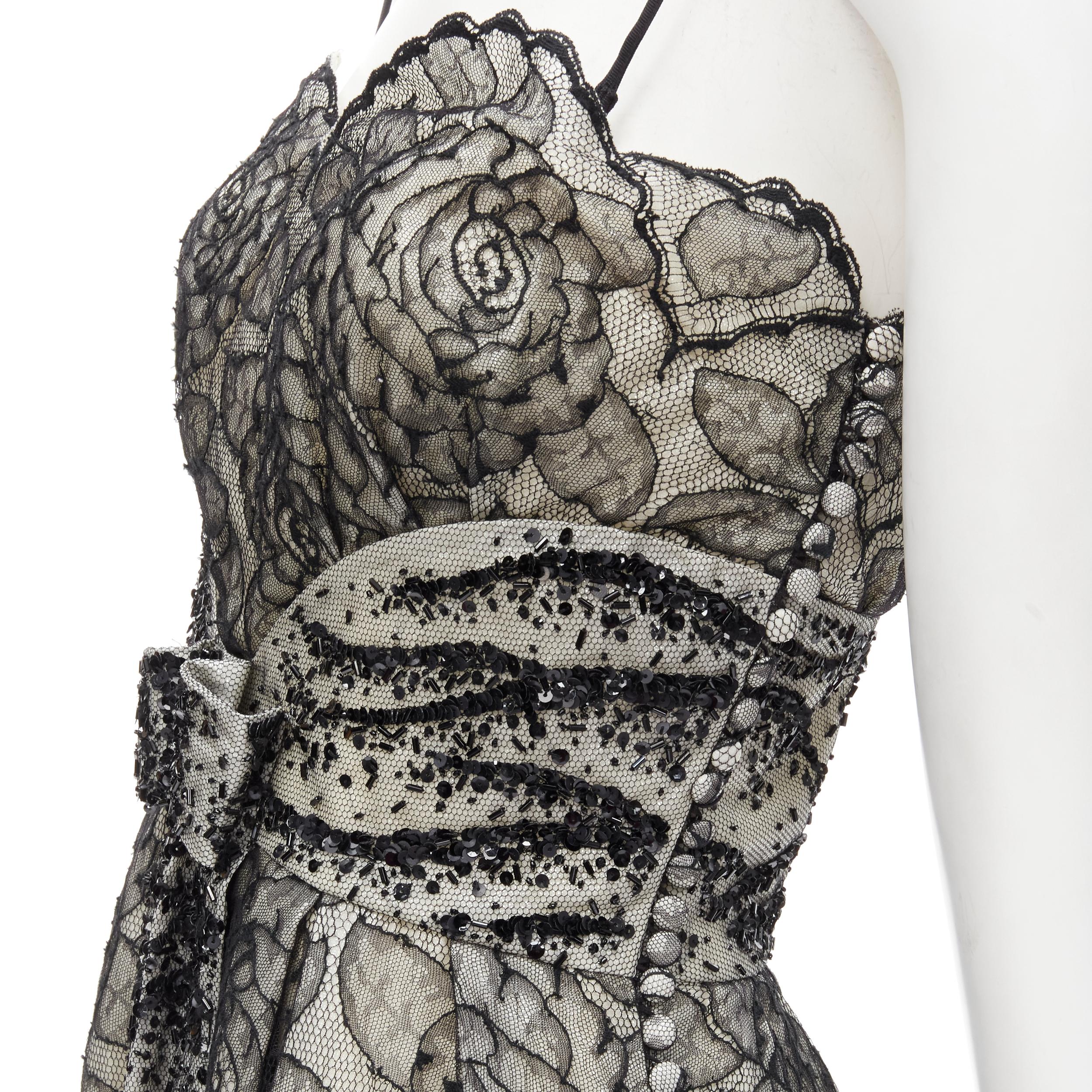 CHRISTIAN DIOR JOHN GALLIANO 2011 Runway lace bead embellished bow dress FR36 S 
Reference: TGAS/C01236 
Brand: Christian Dior 
Designer: John Galliano 
Collection: Resort 2011 Runway 
Material: Cotton 
Color: Cream 
Pattern: Lace 
Closure: Button