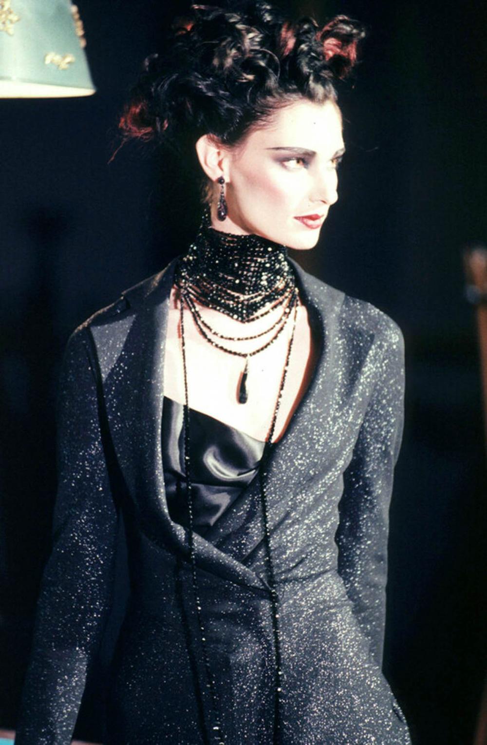 Christian Dior John Galliano 90s Maasai Black Beaded Necklace in vendita 3