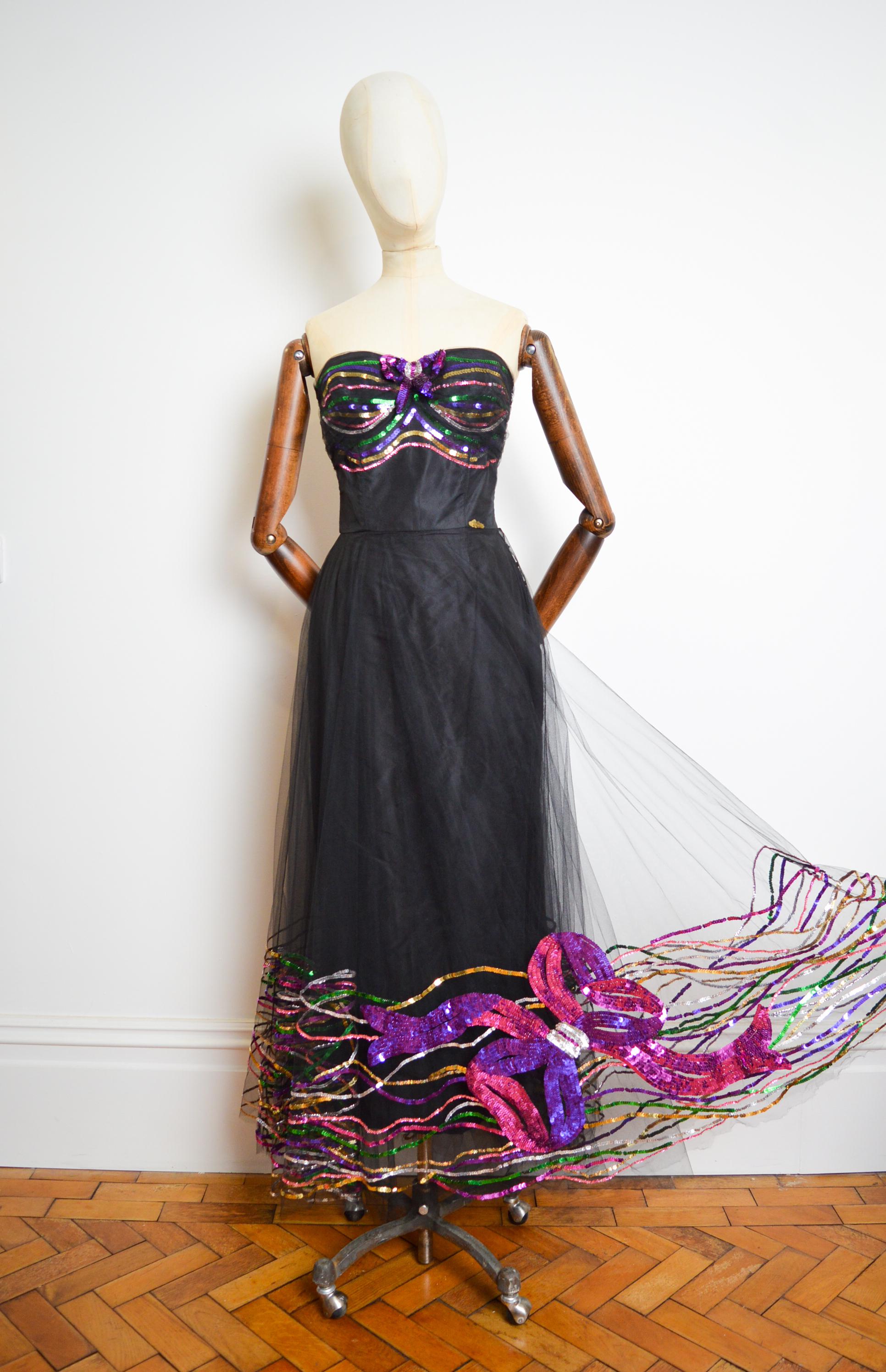 ¡Maravilloso vestido de baile de tul negro A/W 2001 