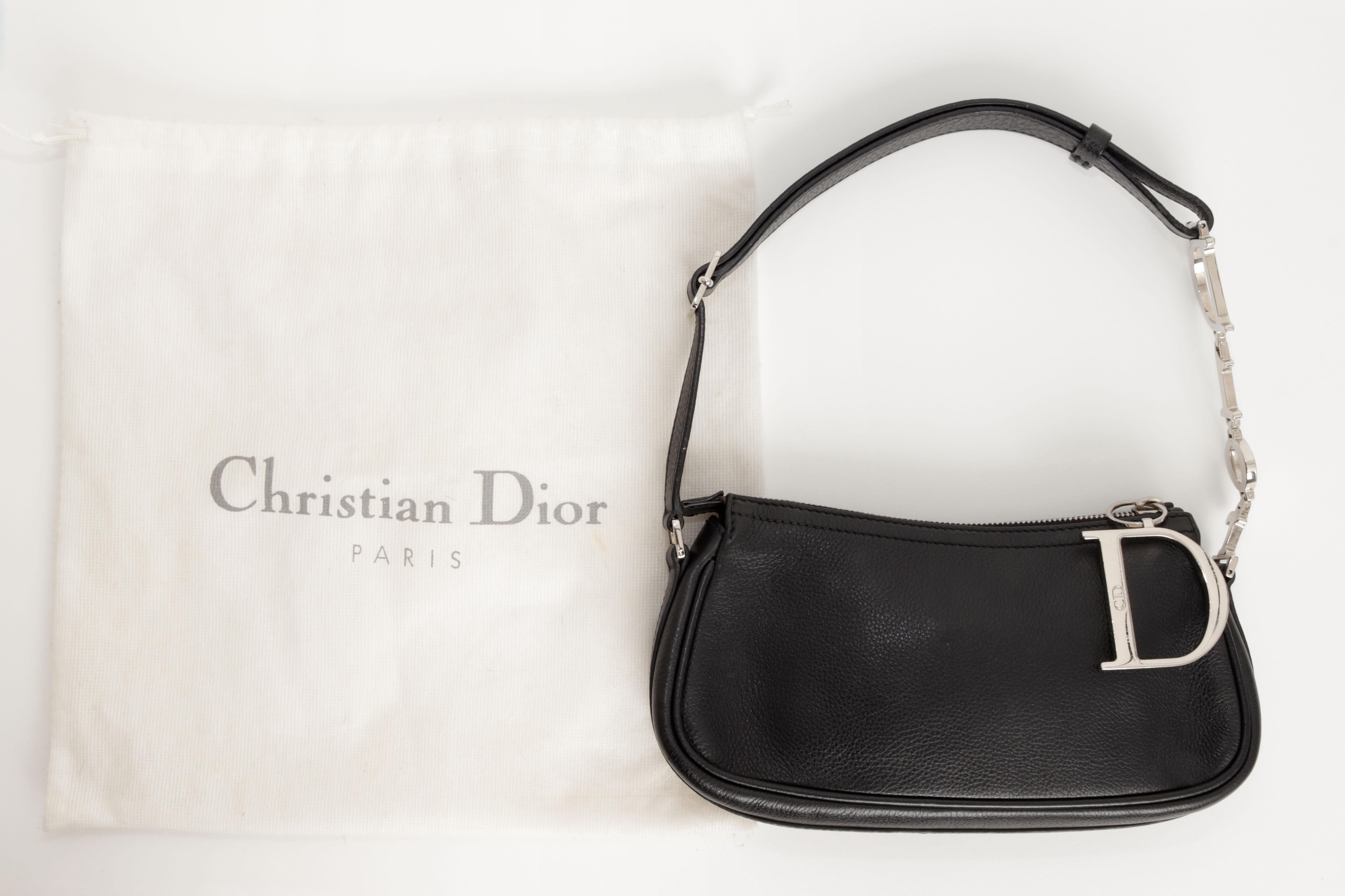 Christian Dior John Galliano for Christian Dior Baguette Bag Baguette Spell Out Logo Strap in Black Leather en vente 7