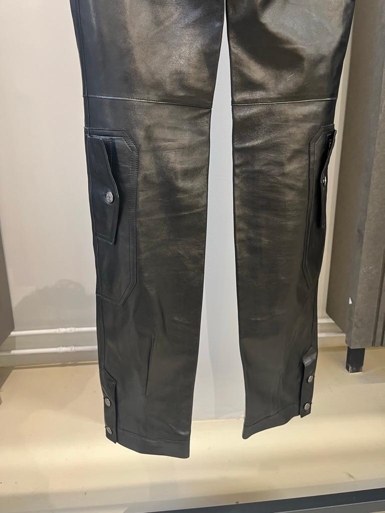 Christian Dior John Galliano Leather Cargo Buckle Pants In Good Condition For Sale In LISSE, NL