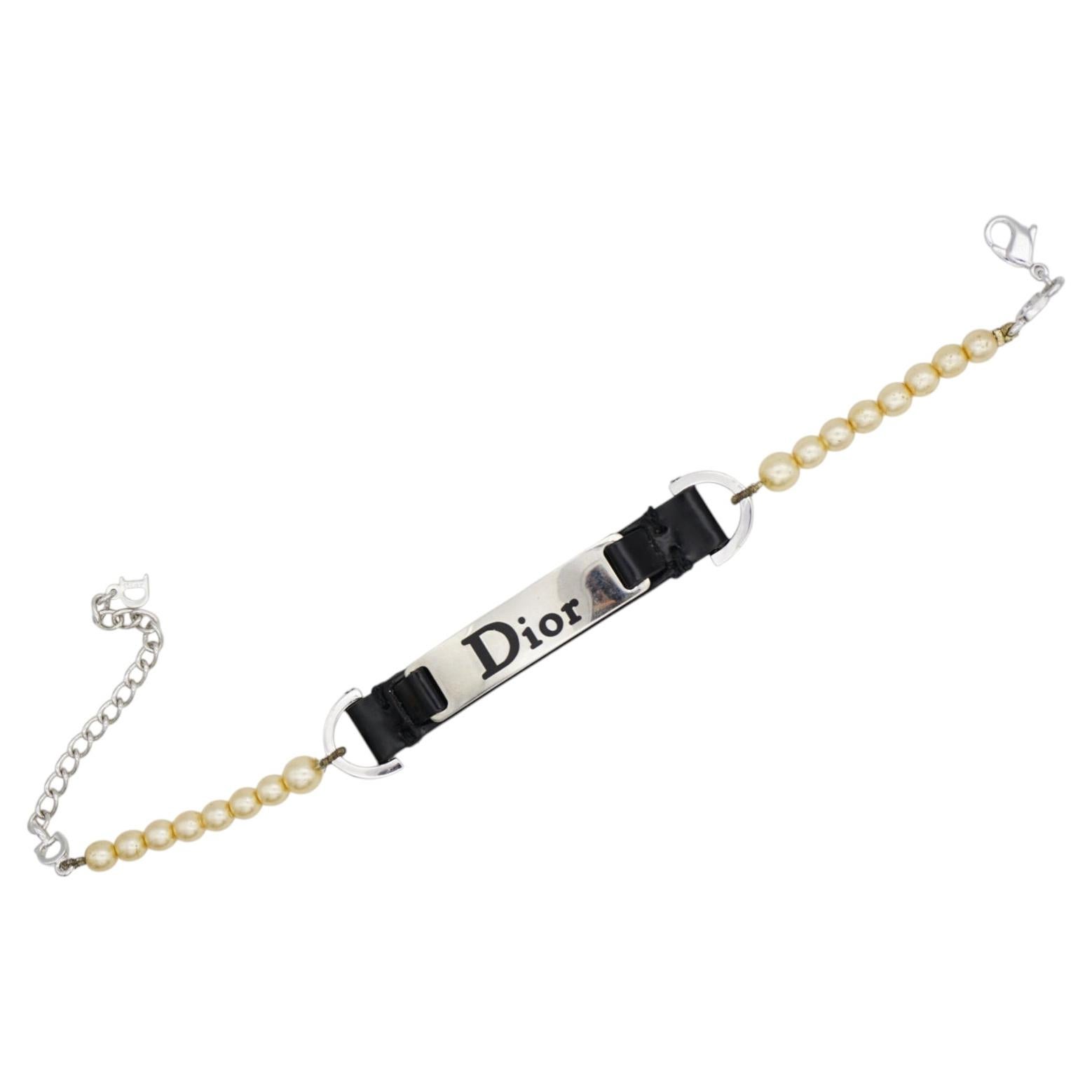 CHRISTIAN DIOR John Galliano Perles A Silver Logo Hardcore Bracelet en cuir noir