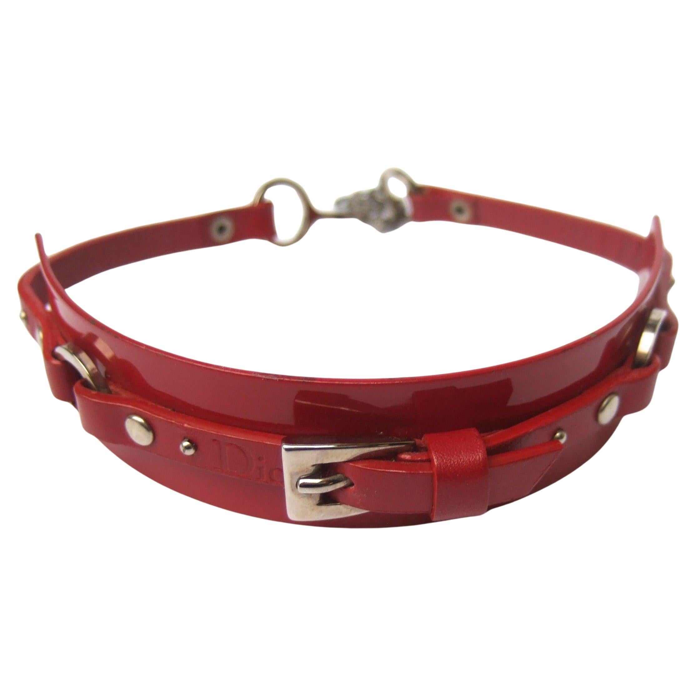 Christian Dior John Galliano Collier ras du cou rouge en cuir et métal, vers 2005 en vente