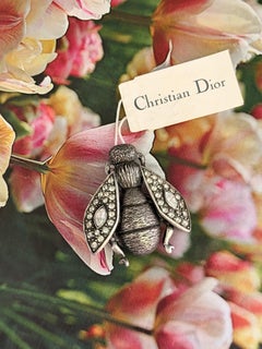 CHRISTIAN DIOR John Galliano Silver Bee Circle Marquise Clear Crystals Brooch