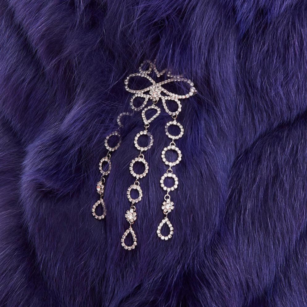 CHRISTIAN DIOR John Galliano Vintage purple rare fur shawl with crystal brooch
Reference: TGAS/E00814
Brand: Dior
Designer: John Galliano
Material: Fur, Silk
Color: Purple, Clear
Pattern: Solid
Closure: Pin
Lining: Purple Silk
Extra Details: Crystal