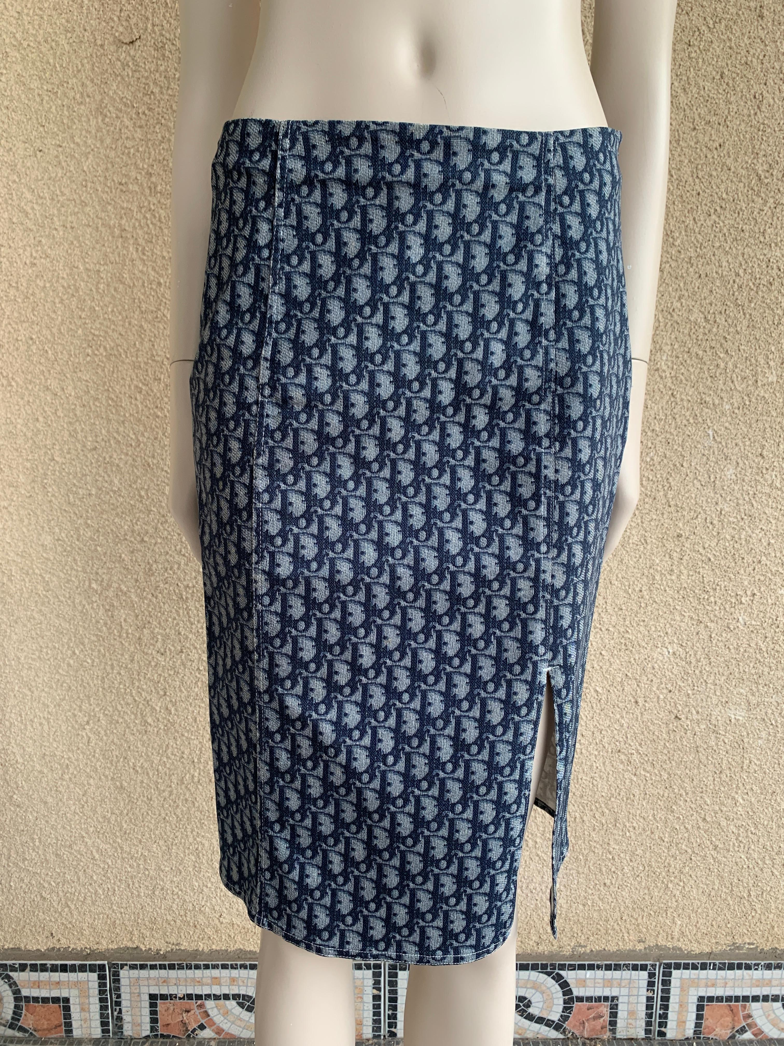 CHRISTIAN DIOR & John Galliano - Jupe fourreau en jean bleu vintage, 2002 Y2K en vente 12