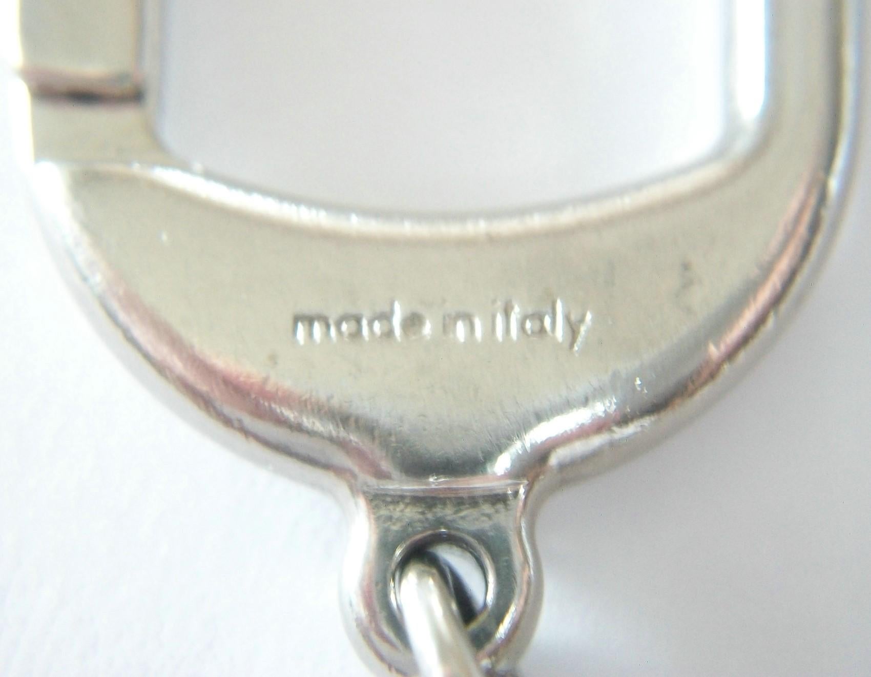 CHRISTIAN DIOR – Schlüsselanhänger mit Emaille-Anhängern – hergestellt in Italien – ca. 1990er Jahre im Angebot 3