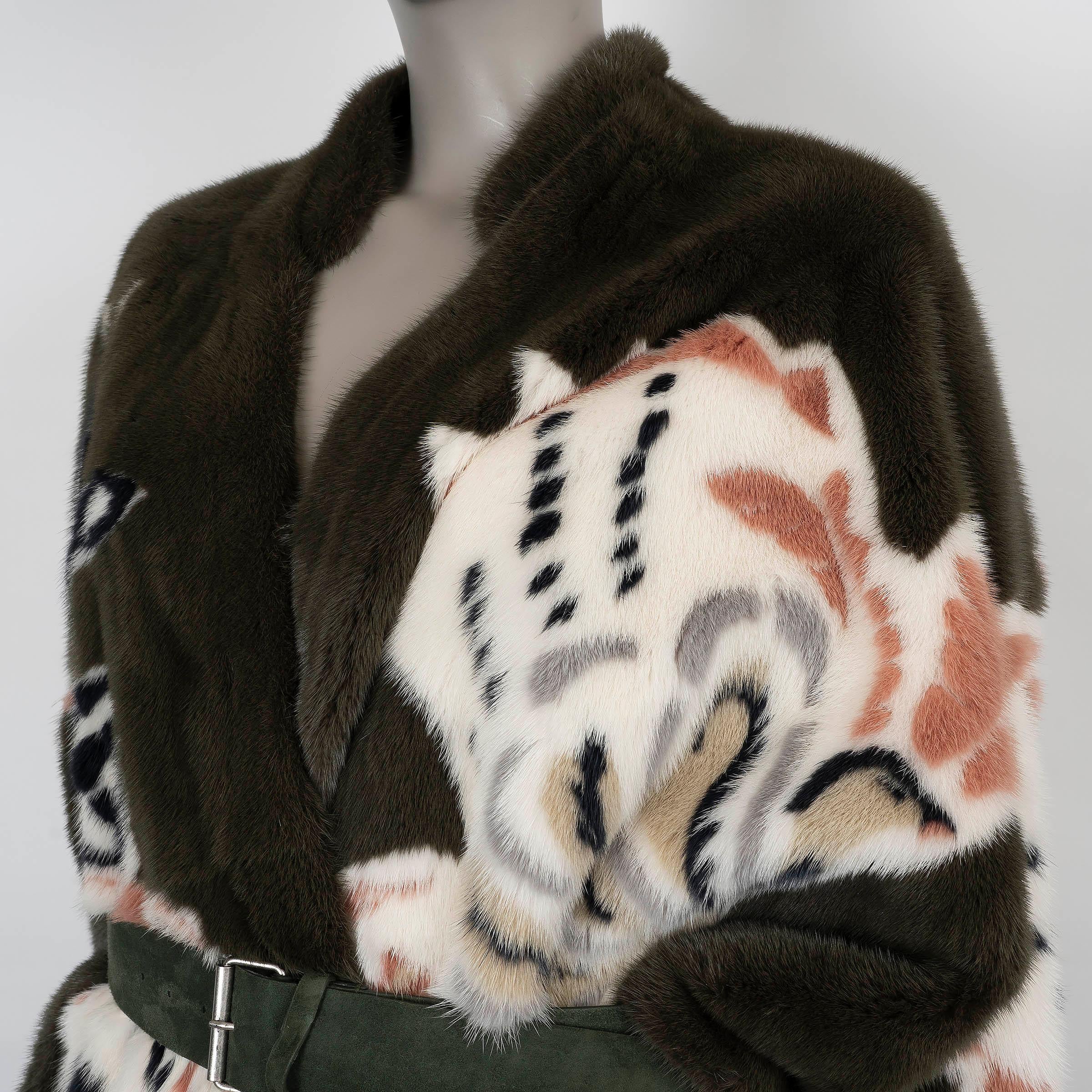 CHRISTIAN DIOR khaki grün 2019 PRINTED MINK FUR Cape Jacket XS Damen im Angebot