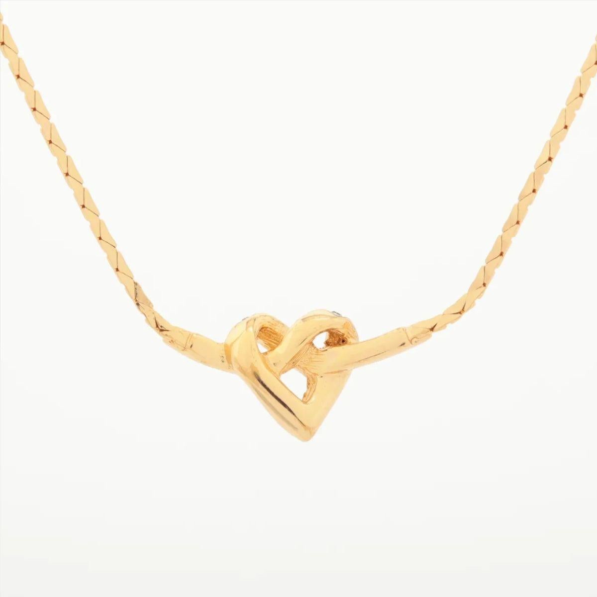 Christian Dior Knoten-Herz-Anhänger-Halskette im Zustand „Gut“ im Angebot in Humacao, PR