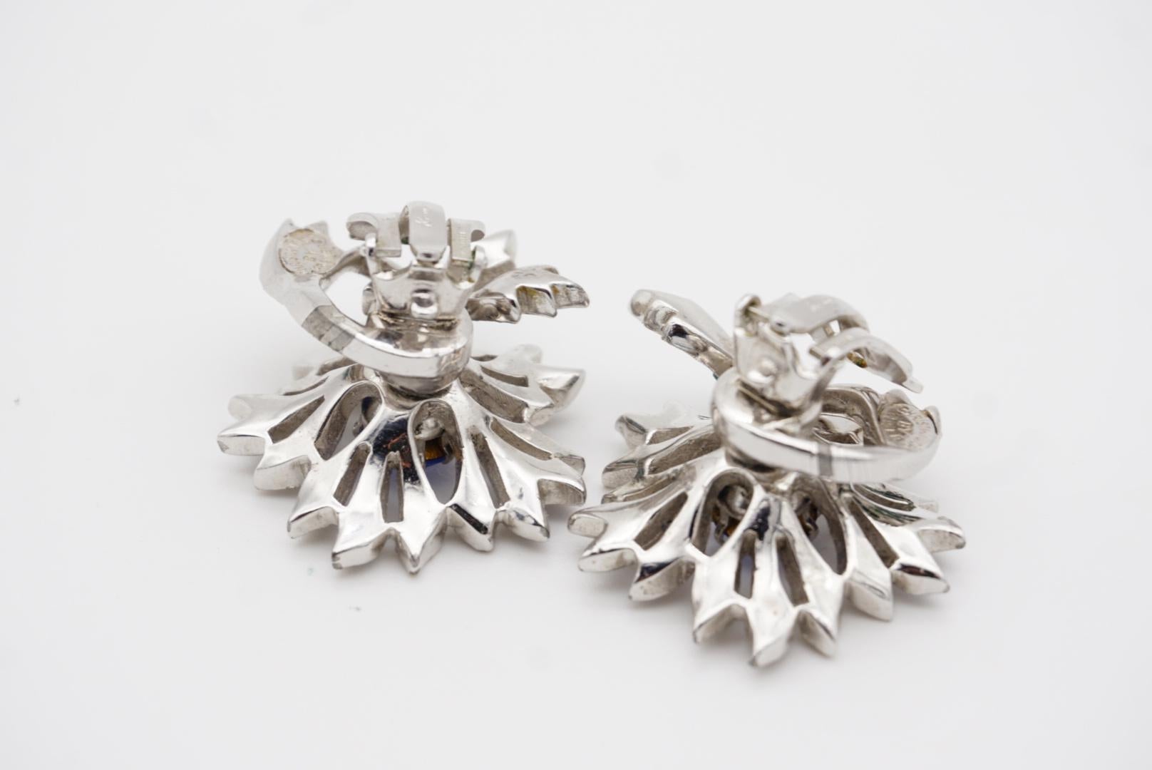 Christian Dior Kramer 1950s Sapphire Emerald Crystals Flower Leaf Clip Earrings 10