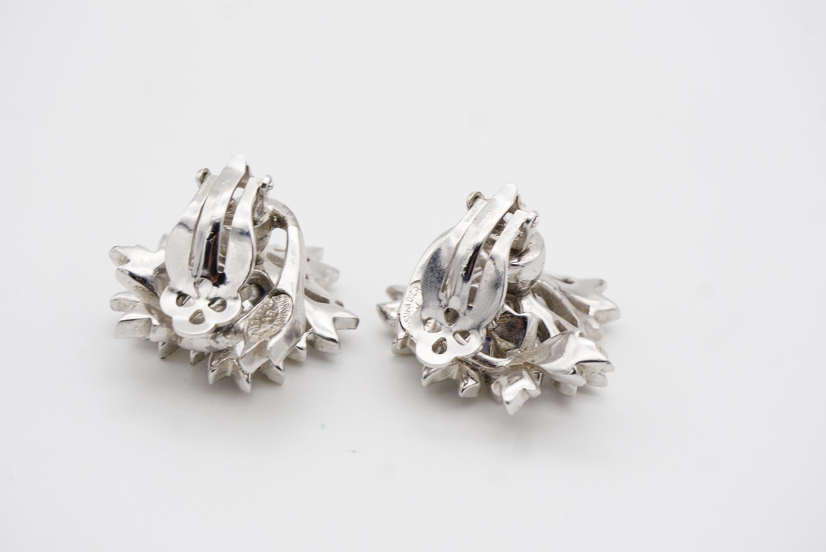 Christian Dior Kramer 1950s Sapphire Emerald Crystals Flower Leaf Clip Earrings 11