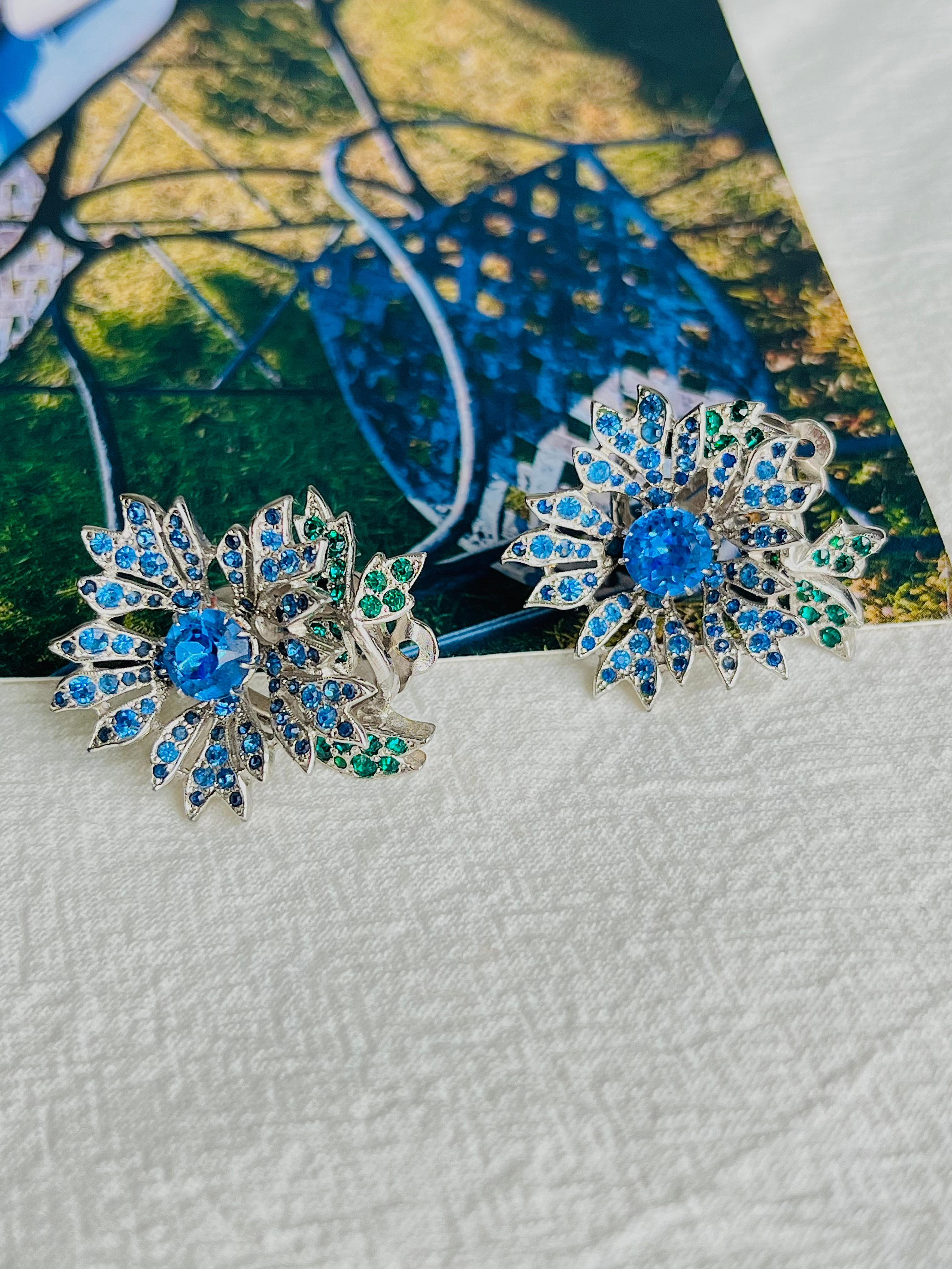Women's or Men's Christian Dior Kramer 1950s Sapphire Emerald Crystals Flower Leaf Clip Earrings