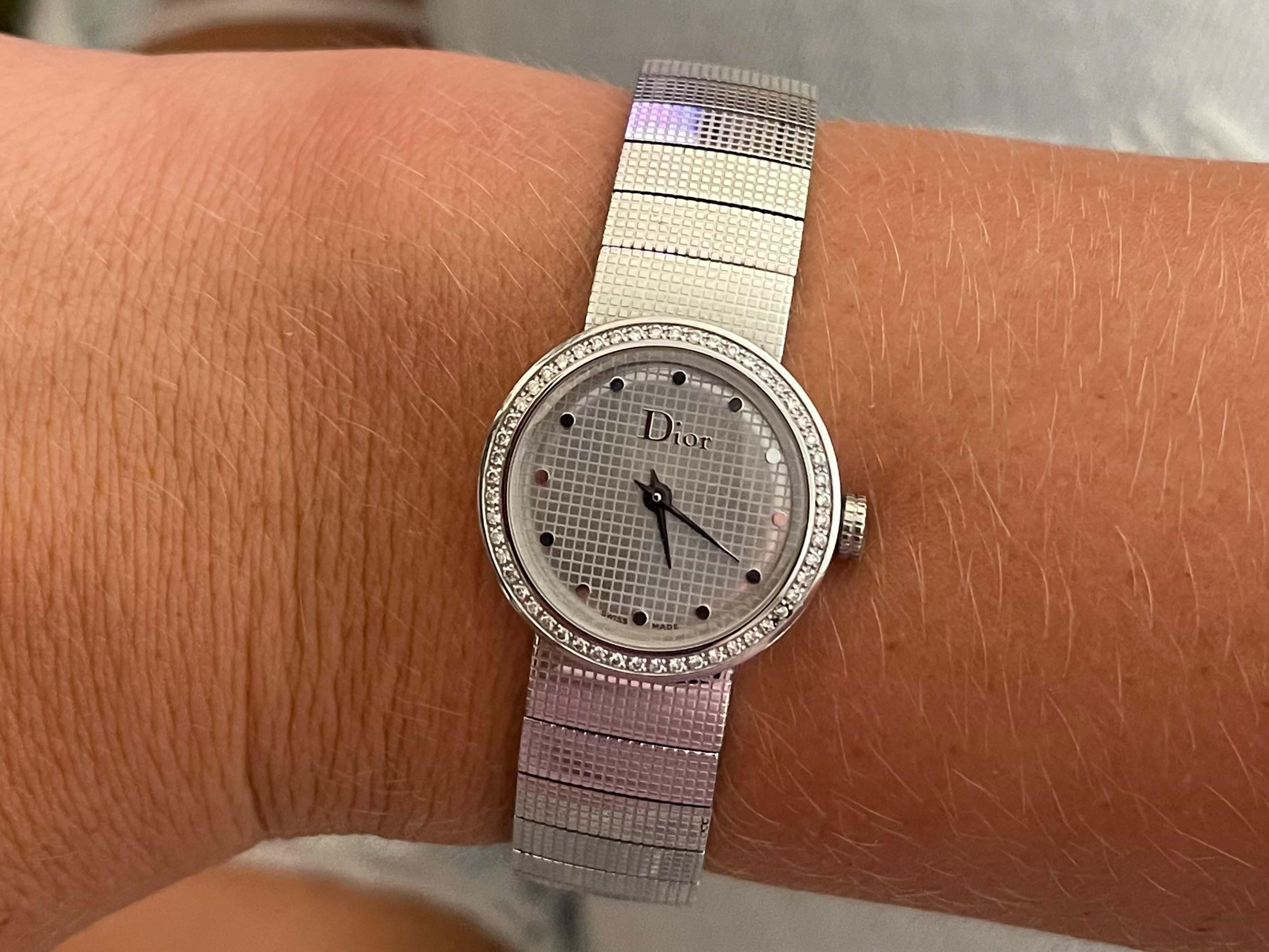 Montre à diamants en acier inoxydable pour femme Christian Dior 