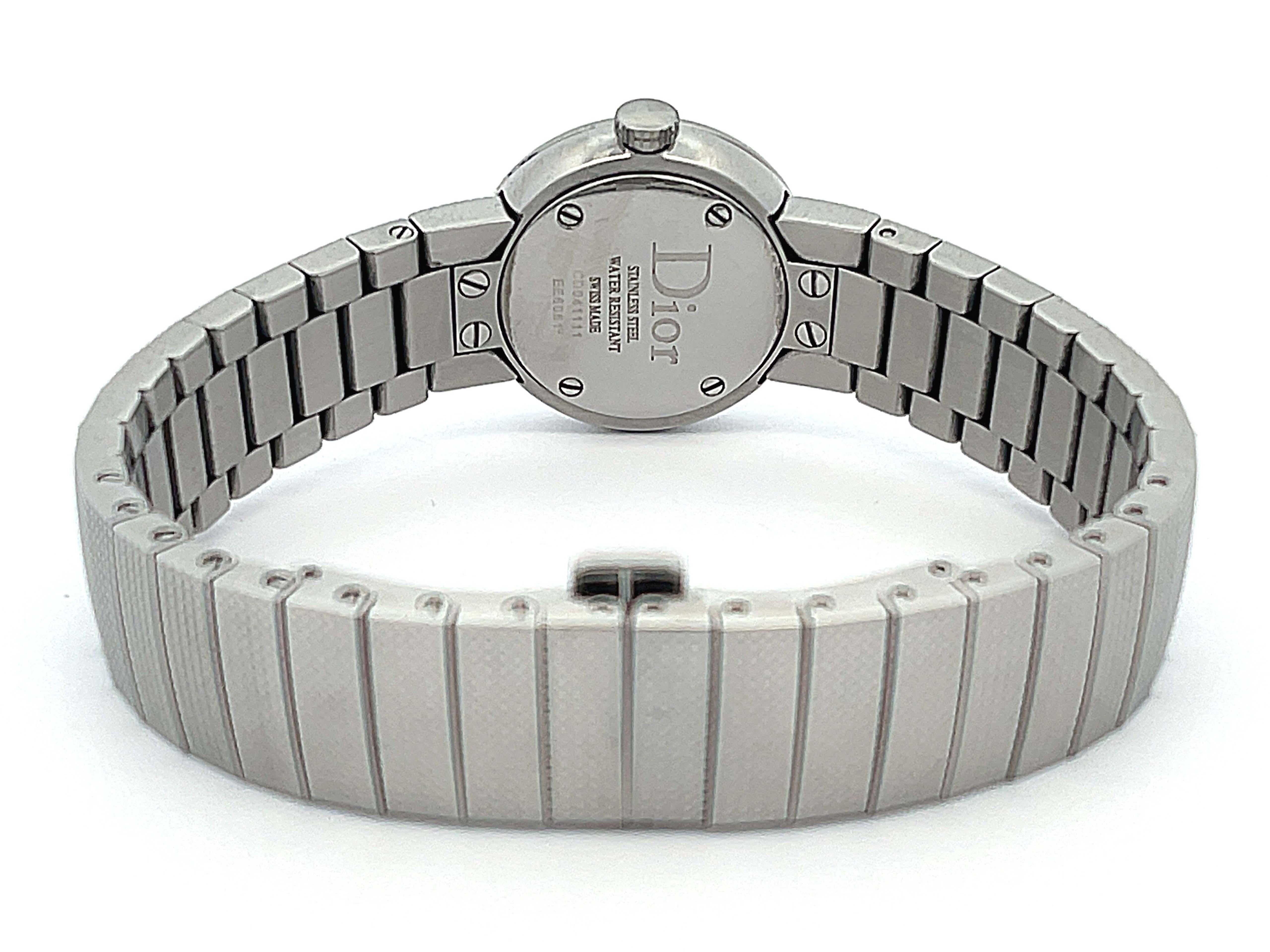 Montre « La D De Dior » en acier inoxydable et diamants pour femmes de Christian Dior 1