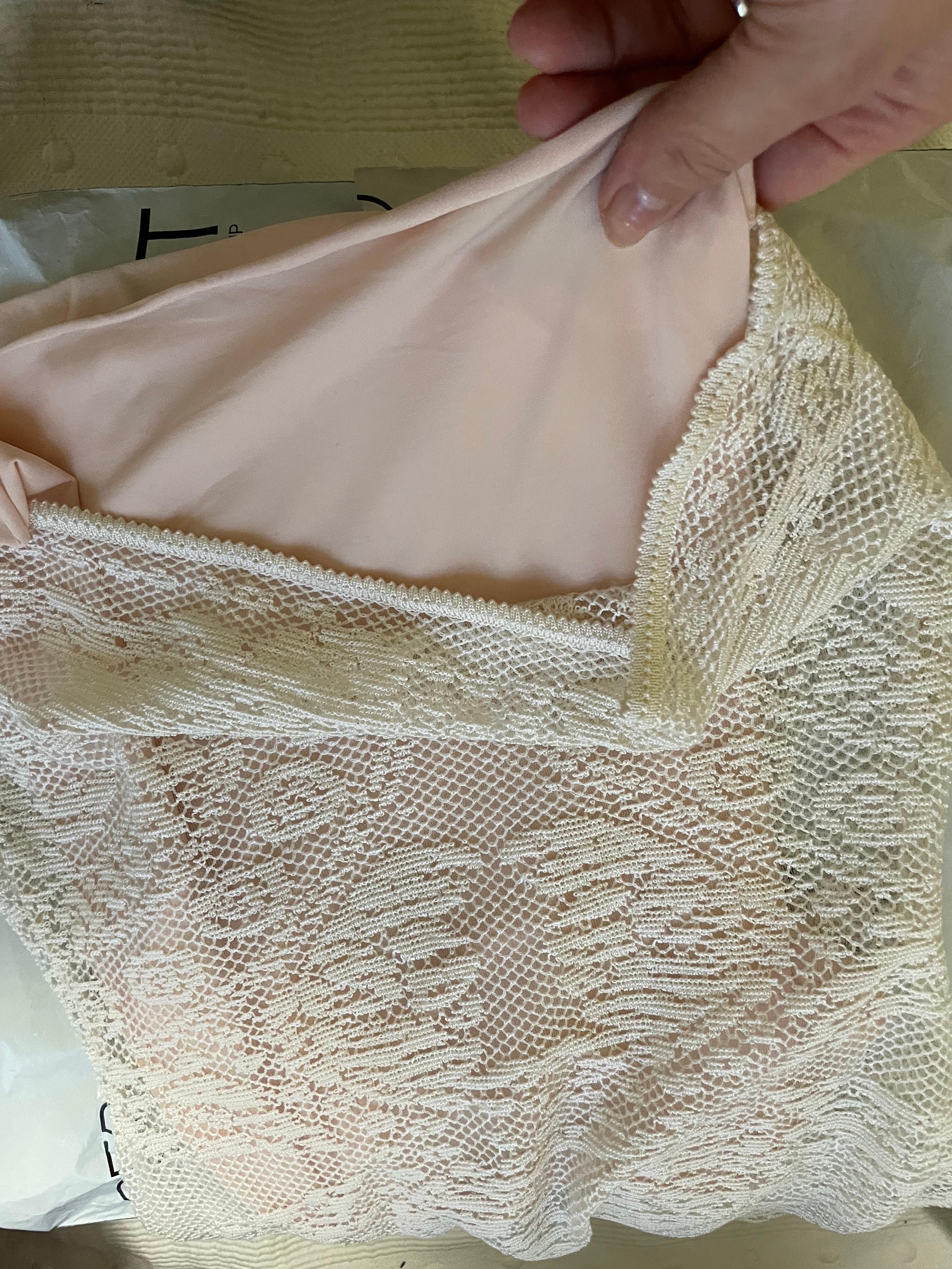 Camicetta in pizzo, uncinetto e seta di Christian Dior in vendita 6