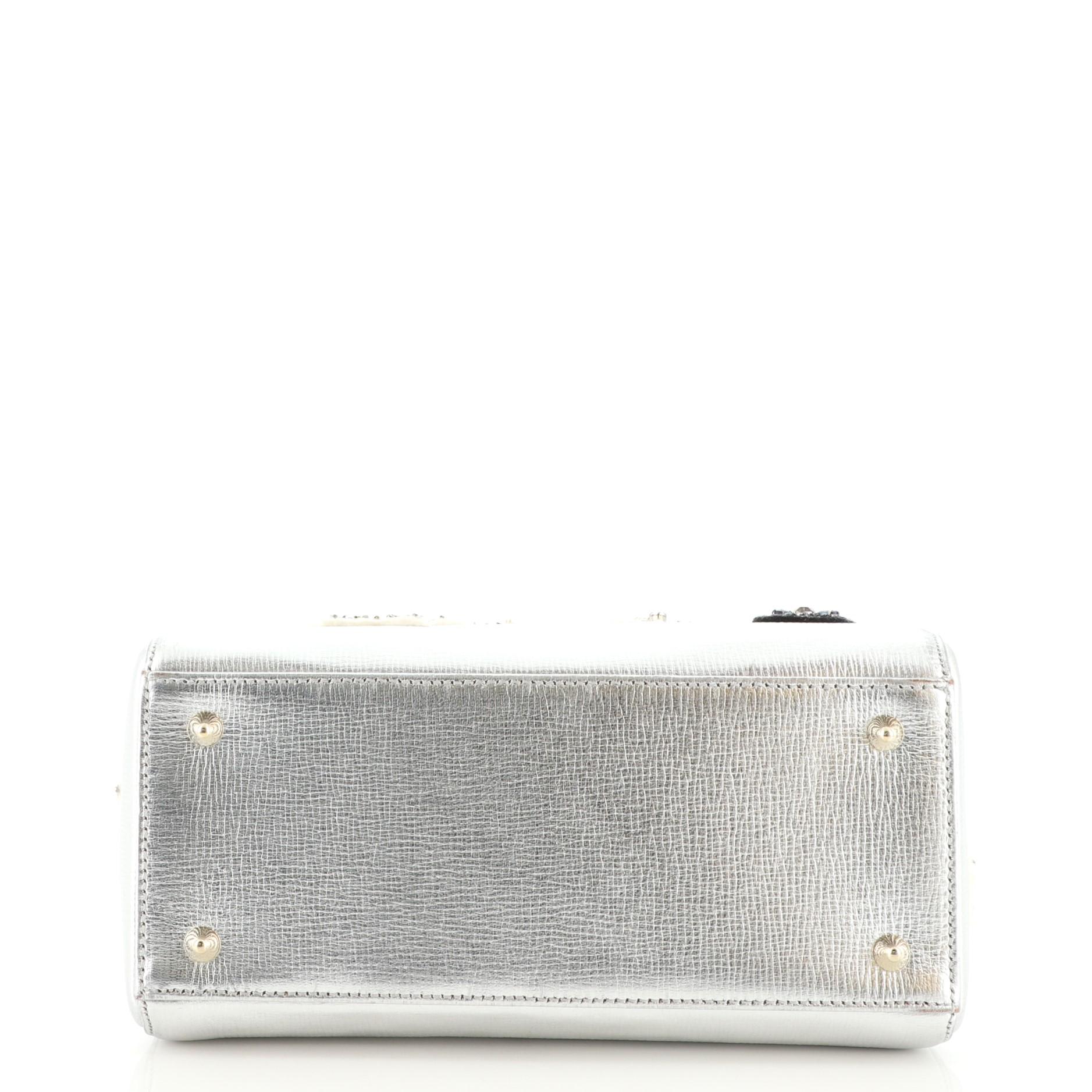 Christian Dior Lady Dior Tasche Patch verschönertes Leder Medium für Damen oder Herren