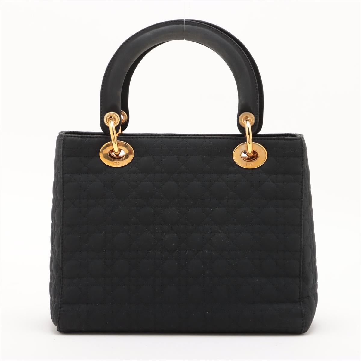 Christian Dior Bolso Lady Dior Cannage Nylon Negro en Bueno Estado en Humacao, PR
