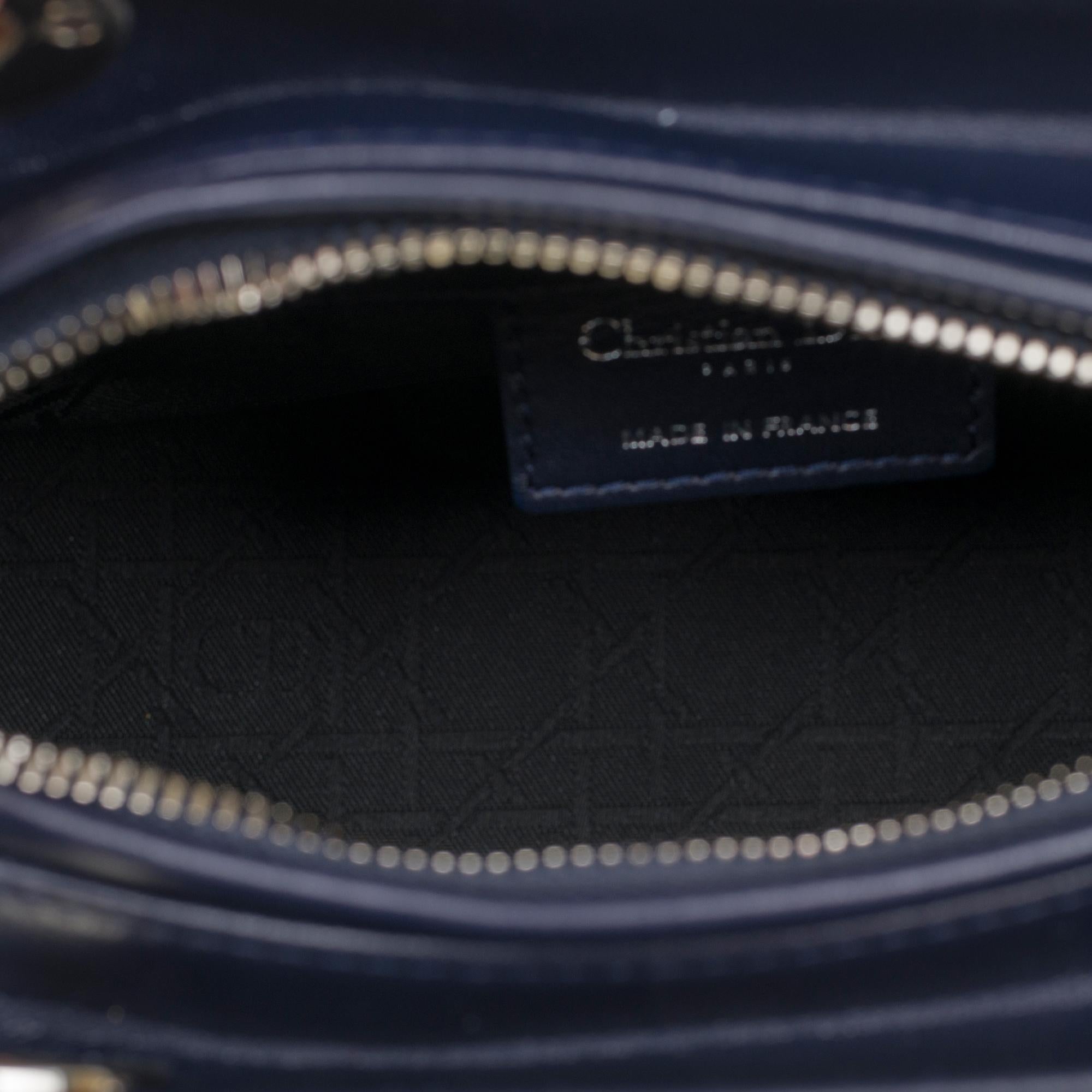  Christian Dior Lady Dior Medium size handbag in blue navy cannage leather, PHW 2