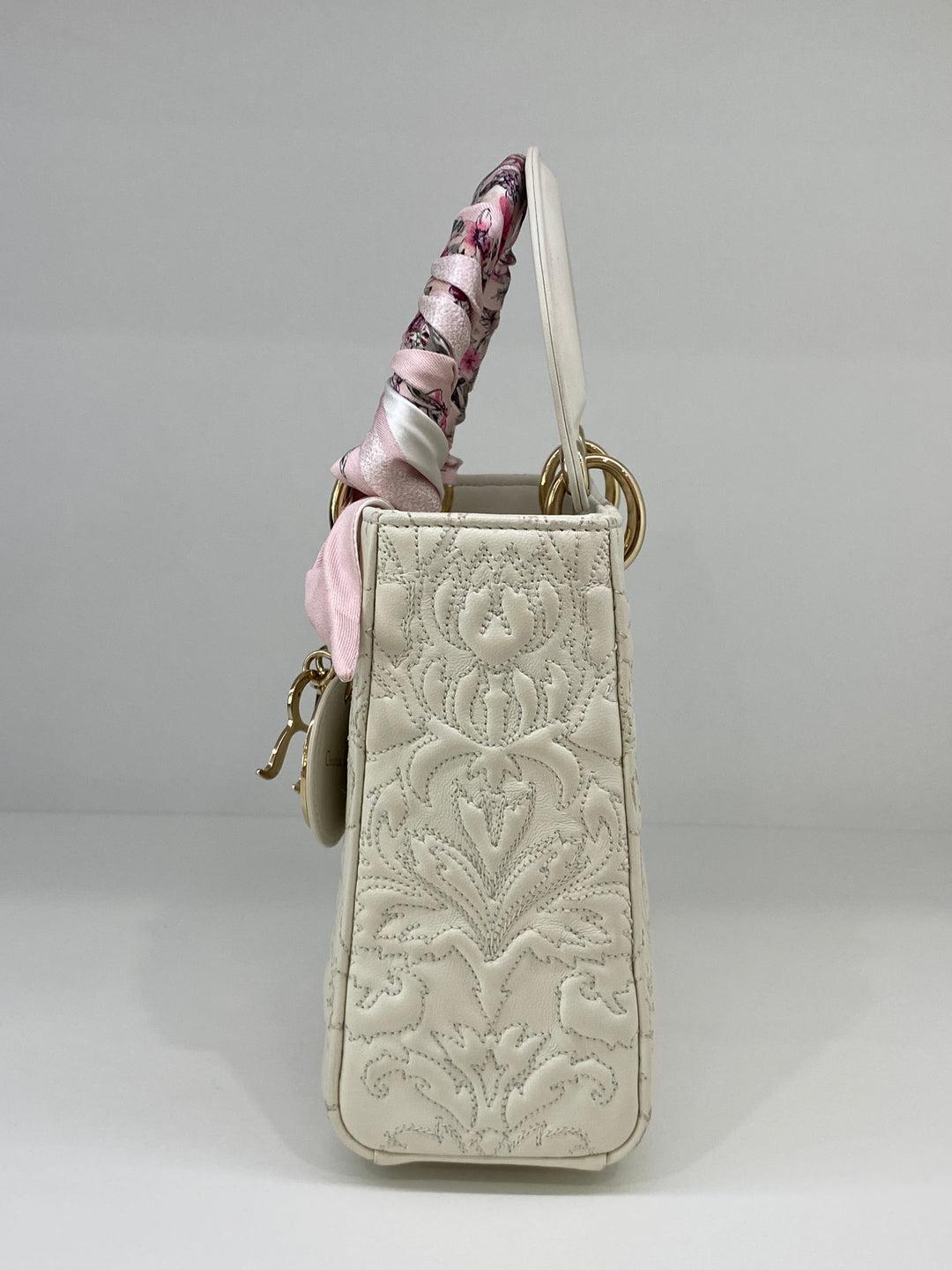 Christian Dior Lady Dior Small - White Embroidery For Sale 2