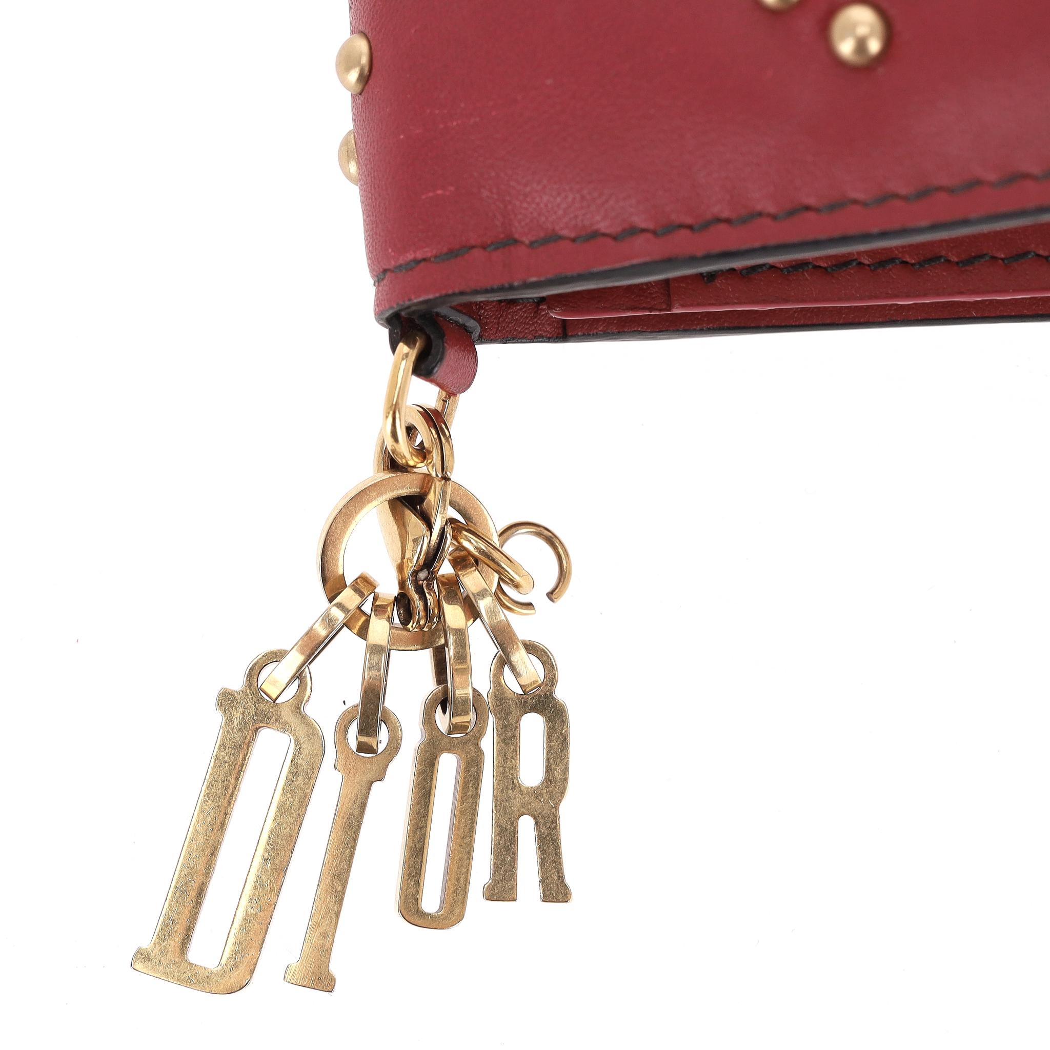 Christian Dior Portacarte con borchie in pelle di agnello Lady Dior in vendita 2