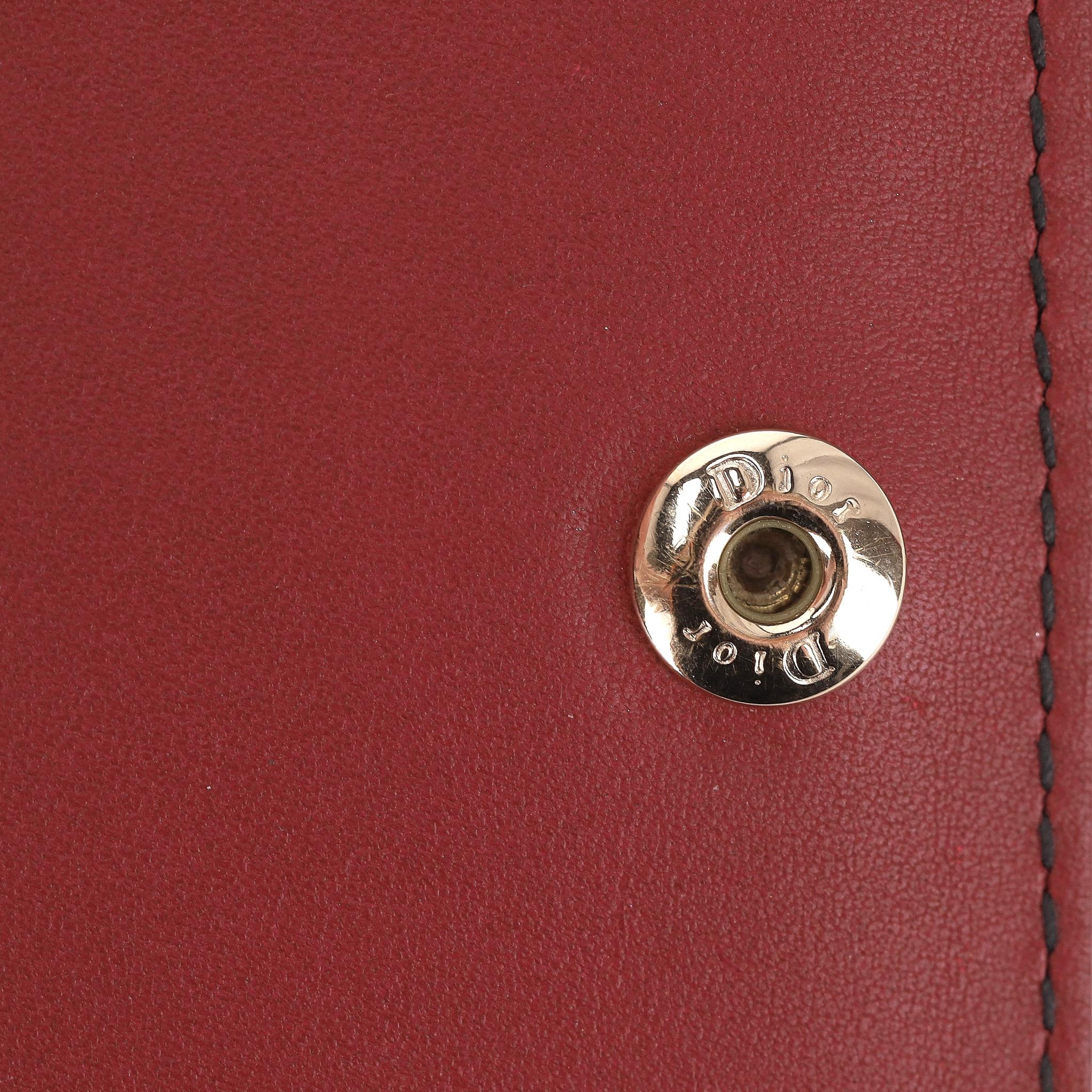 Christian Dior Portacarte con borchie in pelle di agnello Lady Dior in vendita 3