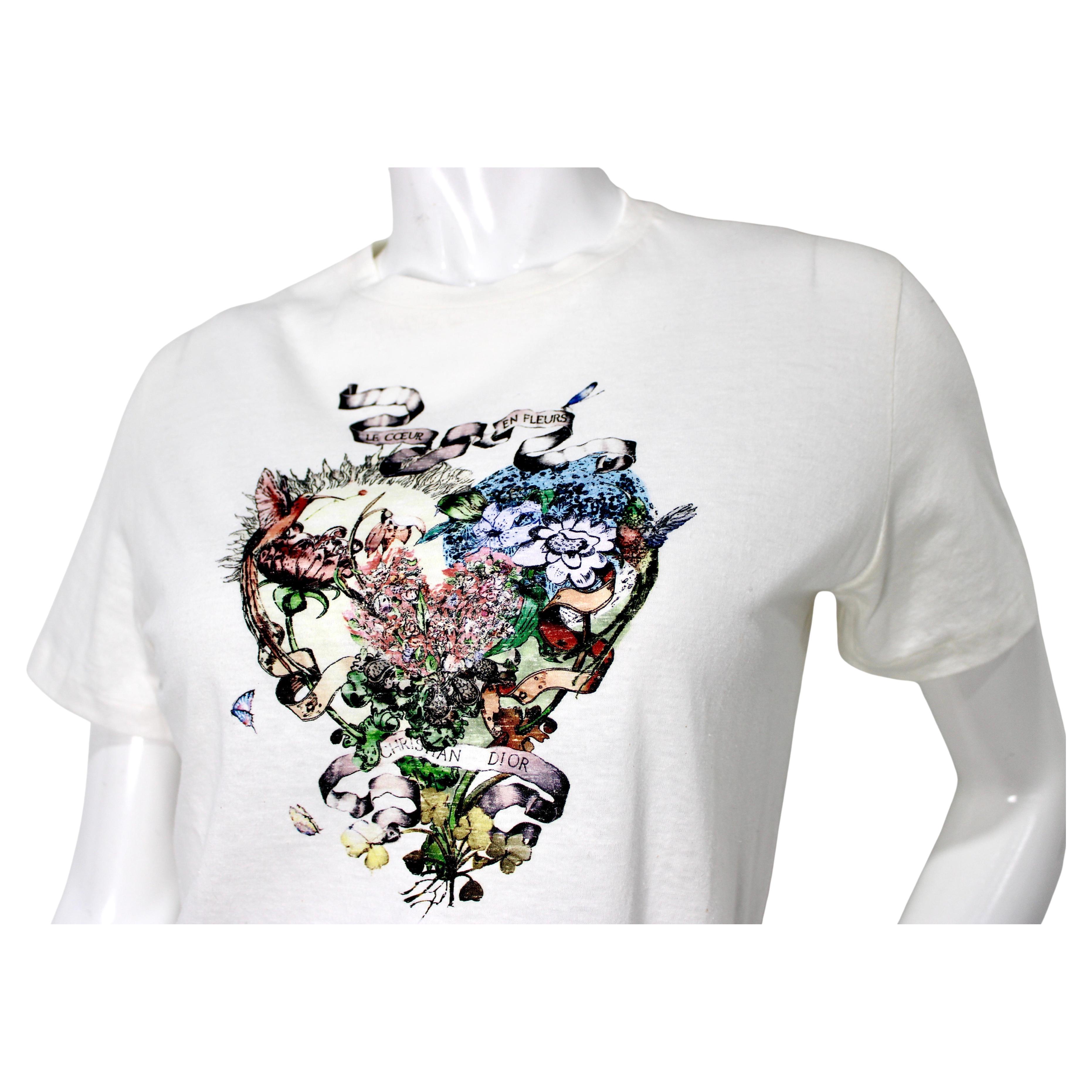 La T-Shirt grafica 