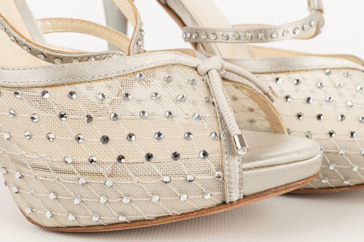 Chaussures à talons Christian Dior en cuir et soie grise, taille 36 Pour femmes en vente