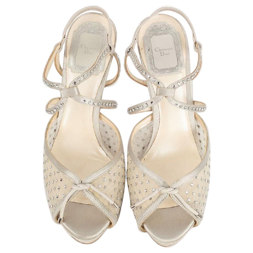 Chaussures à talons Christian Dior en cuir et soie grise, taille 36 en vente